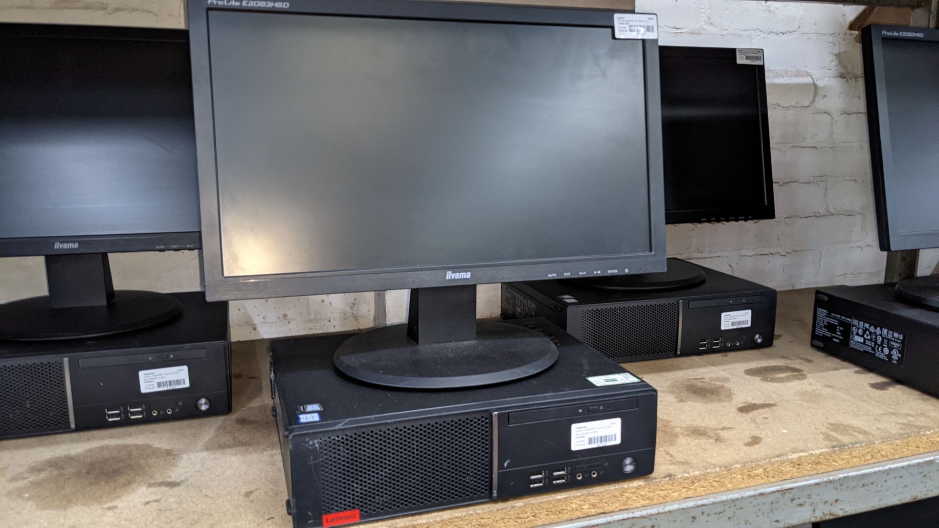 5 off Lenovo desktop computers with Intel i3-6100 3.7GHz processor, 4Gb RAM, 500Gb hard drive, DVD-R - Image 6 of 16