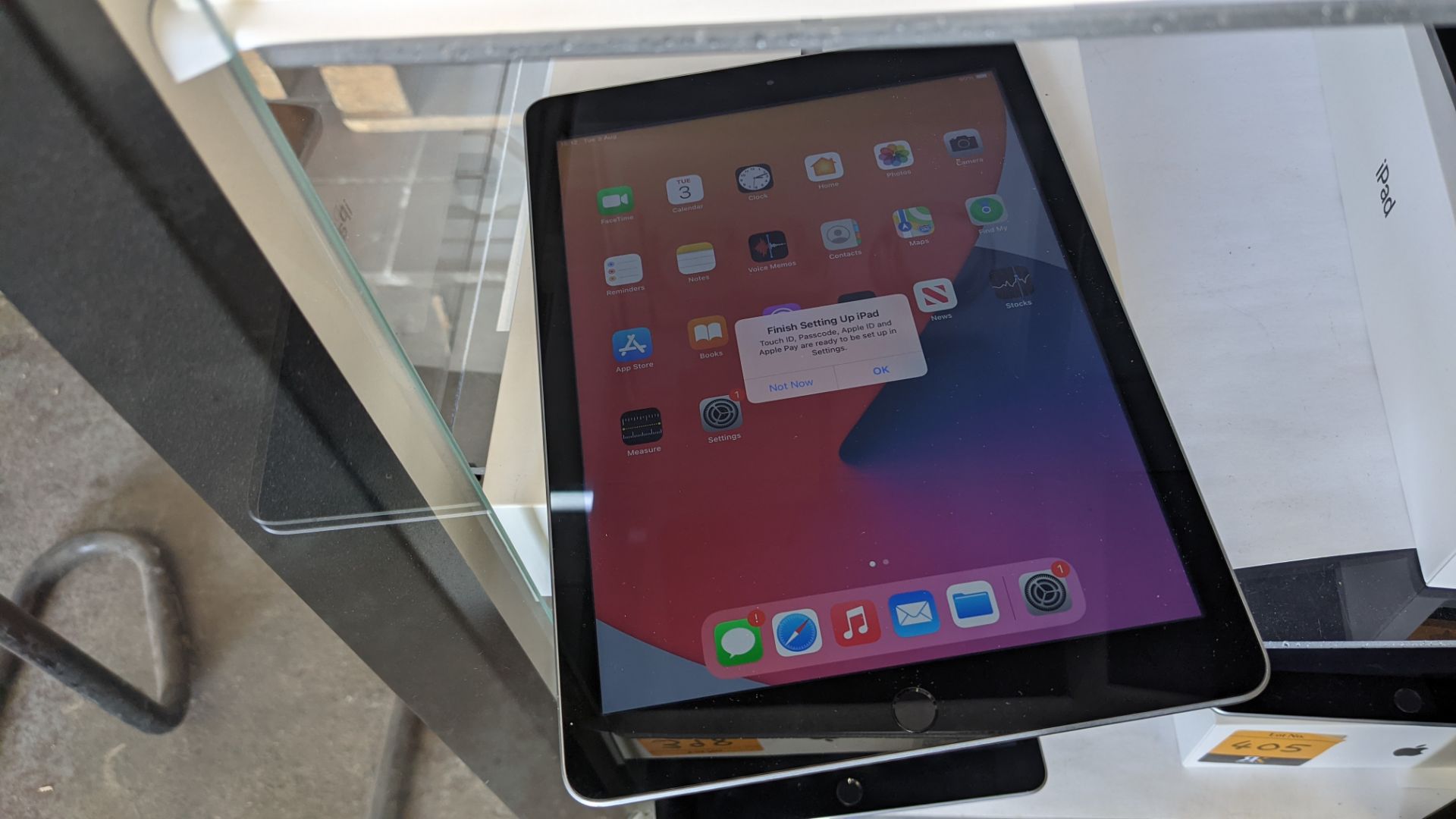 Apple iPad (space grey) 5th generation 32Gb Wi-Fi 9.7" Retina screen. Product code A1822. Apple A9 - Image 11 of 11