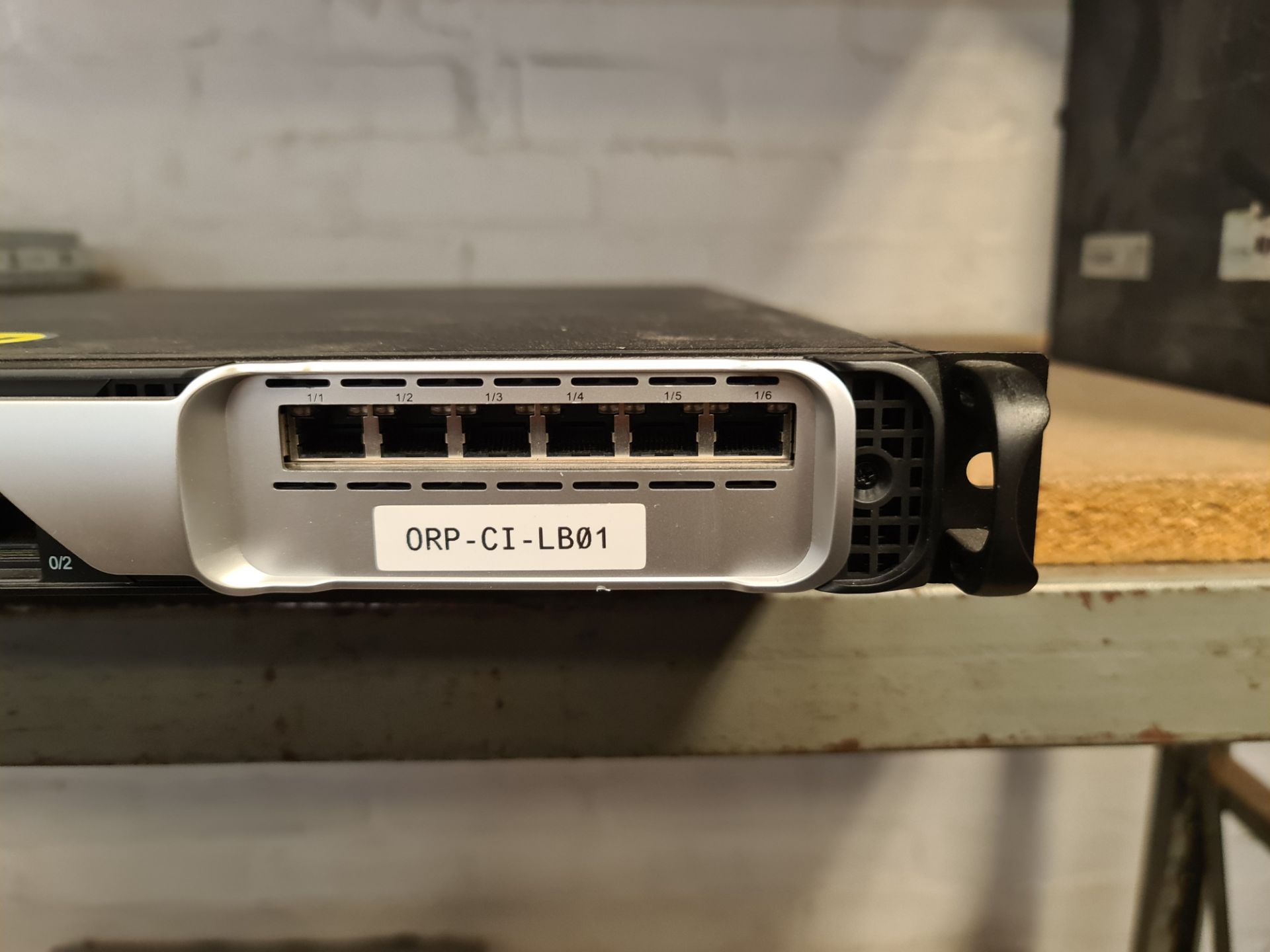 Citrix NetScaler model NS 6xCu 8-port gigabit Ethernet load balancer - Image 4 of 7