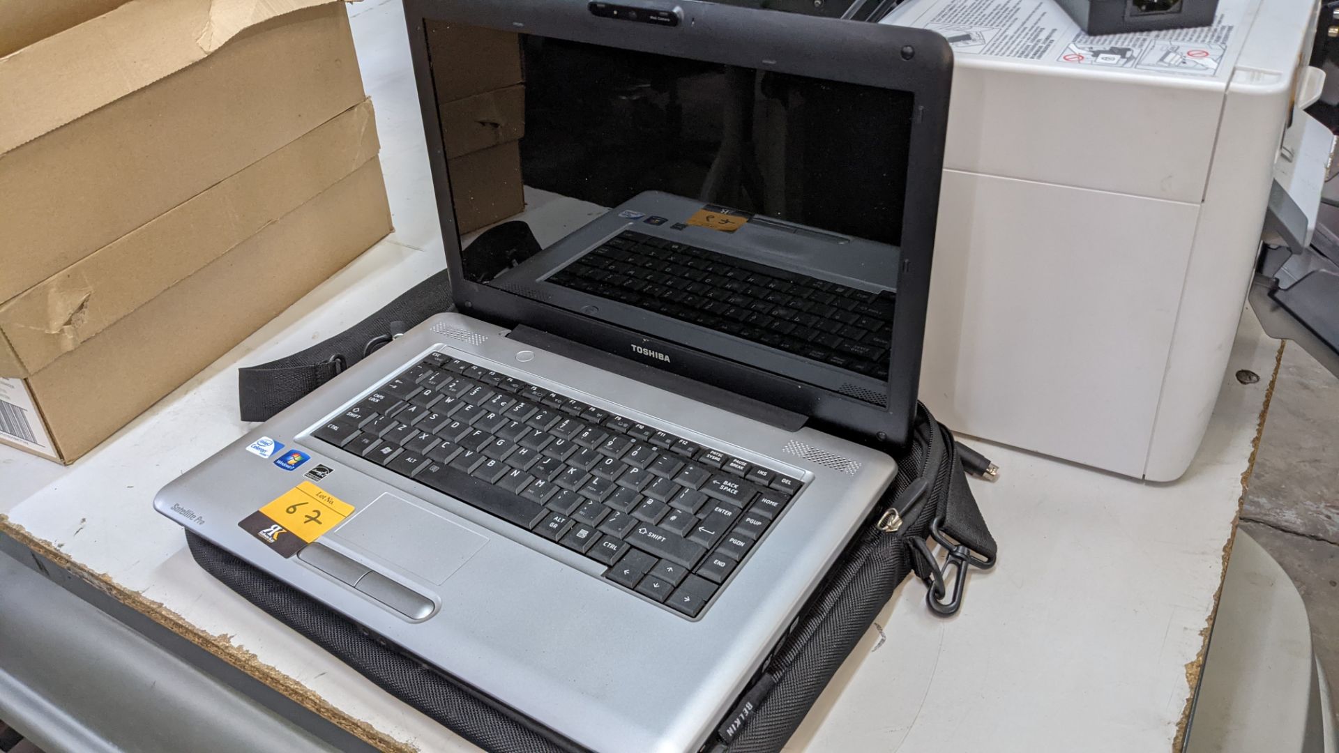 Toshiba Satellite Pro notebook computer including carry case - no power pack/charger - Image 3 of 8