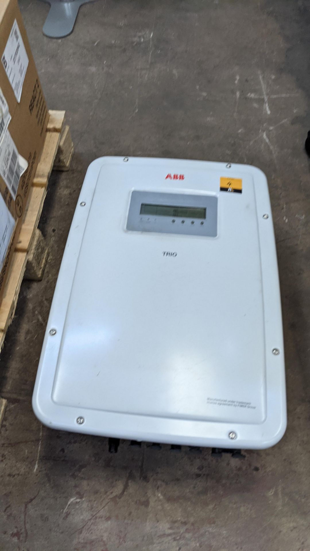 ABB Trio 7.5kW solar inverter model TRIO-7.5-TL-OUTD-S-400 - Image 7 of 18