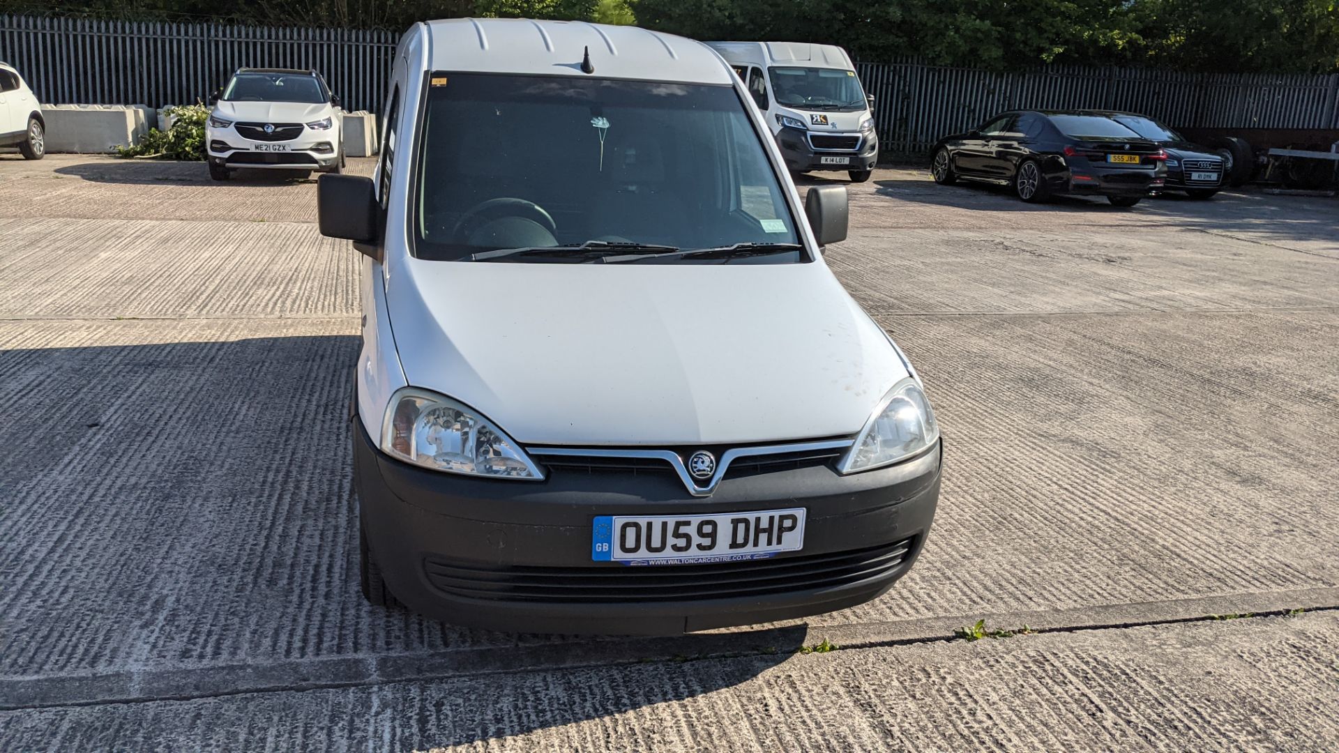 2010 Vauxhall Combo 2000 CDTi car derived van - Image 4 of 35