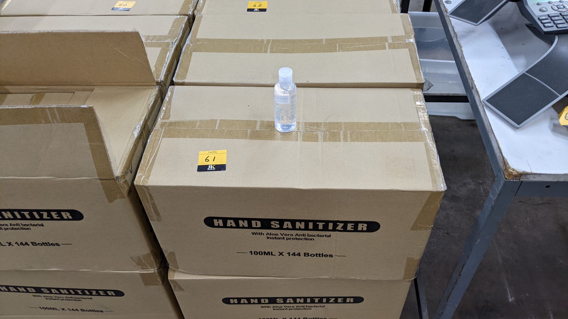 572 off 100ml bottles of hand sanitiser each containing Aloe Vera antibacterial moisturiser. 75% et