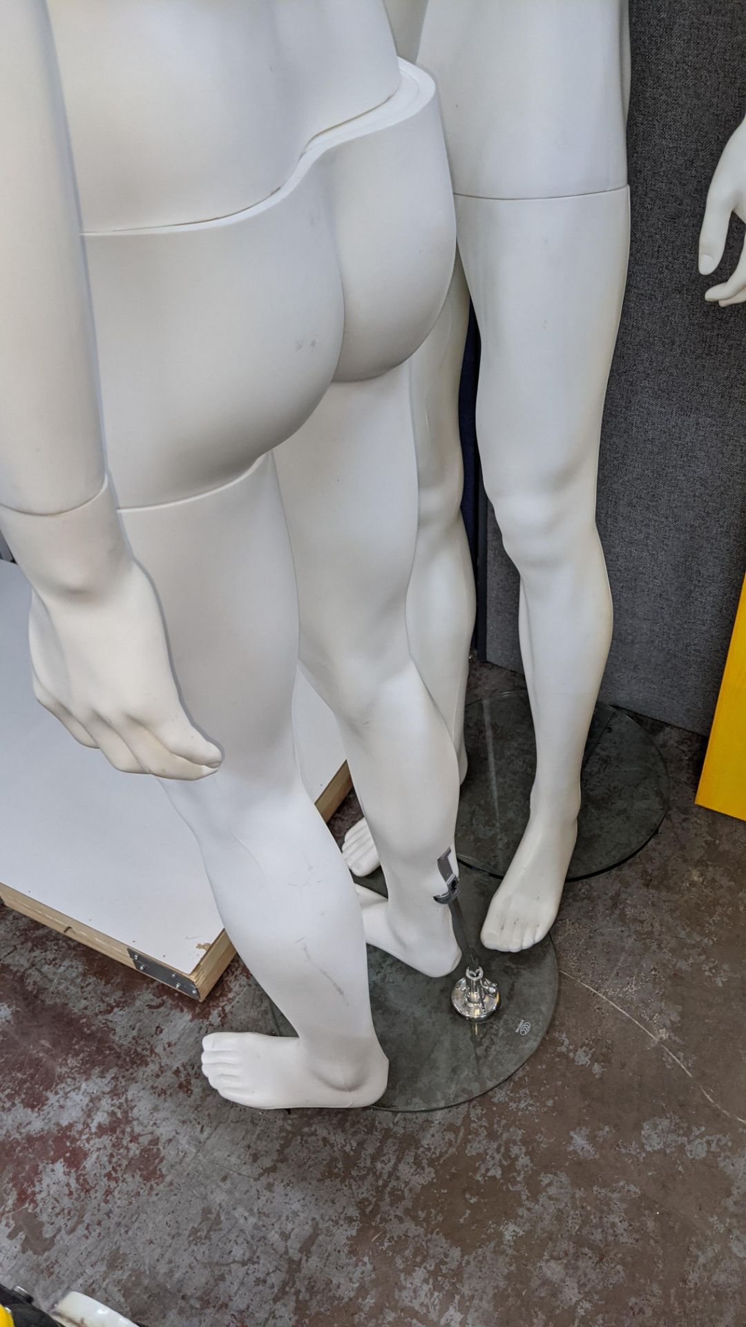 2 off mannequins. NB one of the mannequins is missing the pole that sits between the glass base & t - Image 5 of 5