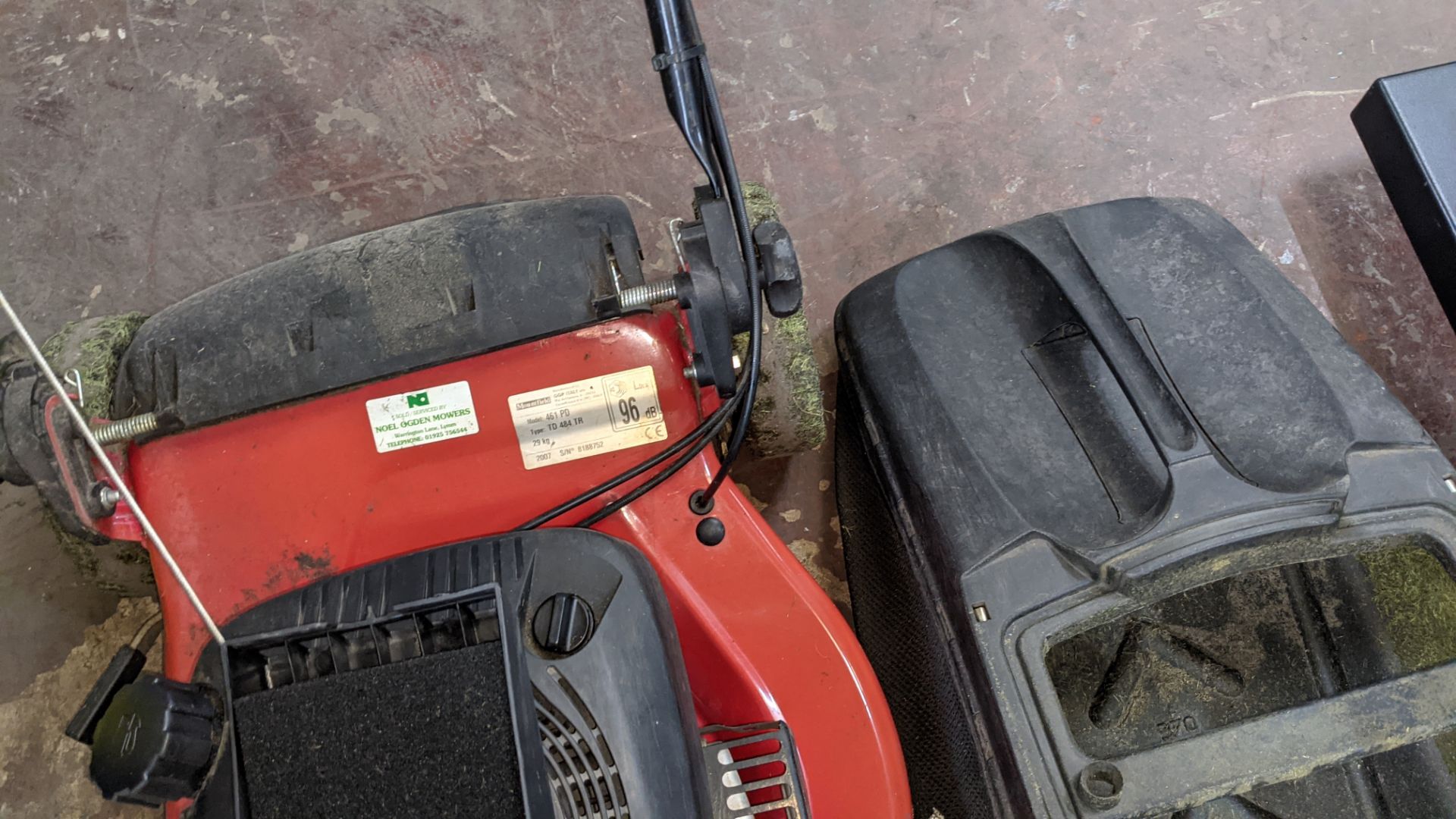 Mountfield 461PD 46cm petrol lawnmower - Image 4 of 15