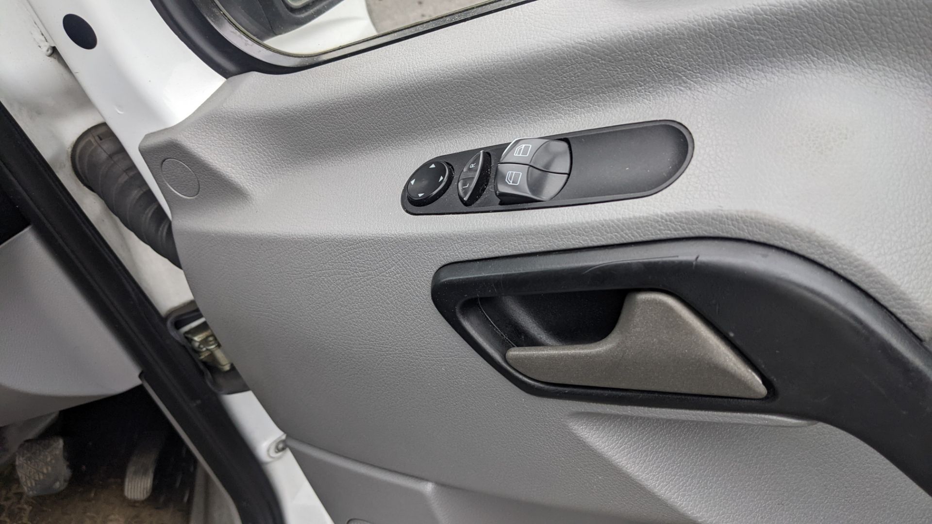 2014 Mercedes Sprinter 316 CDI LWB (L3) panel van - Image 15 of 46