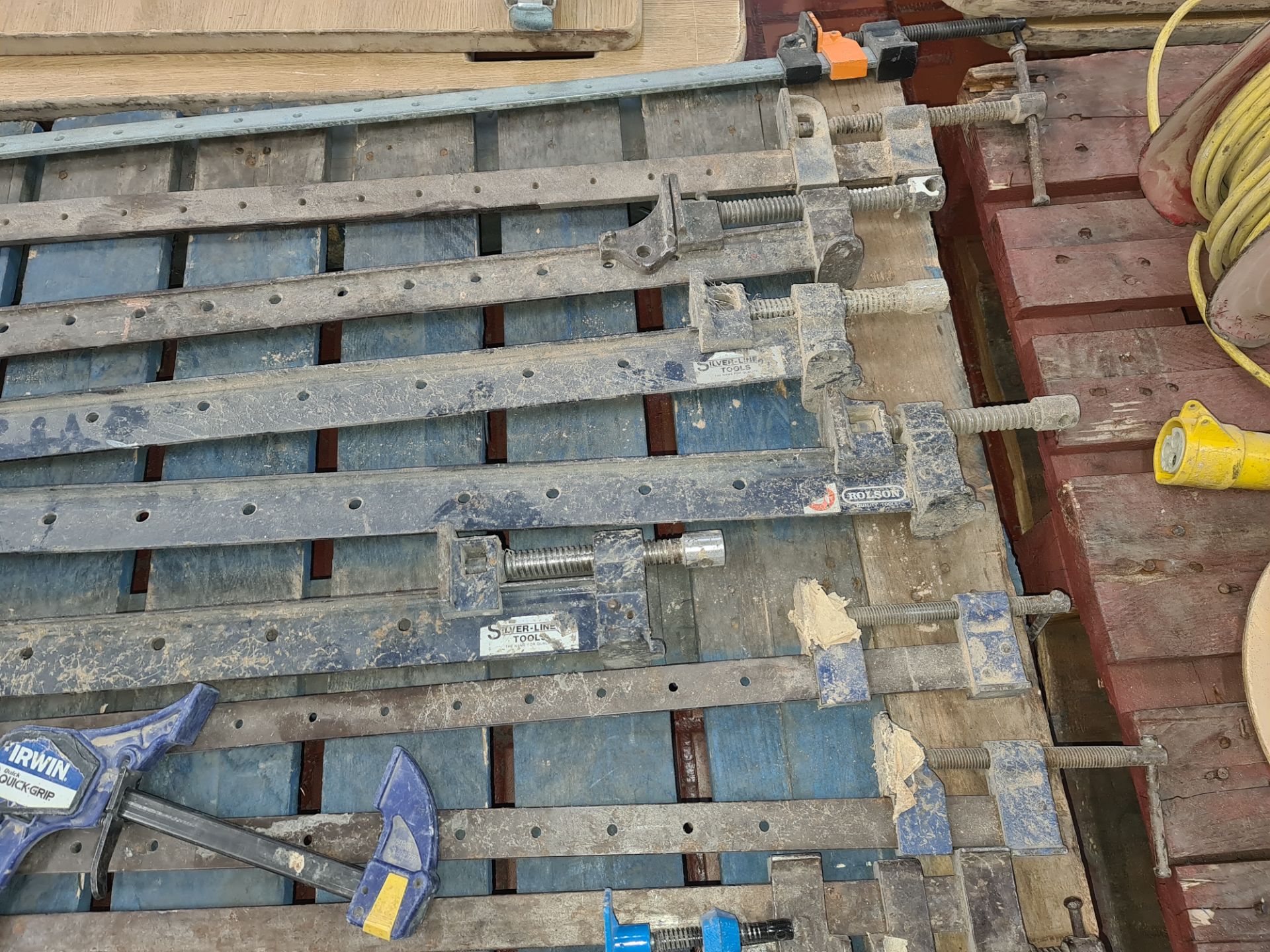 Contents of a pallet of long handled clamps & similar - pallet excluded - Image 3 of 4
