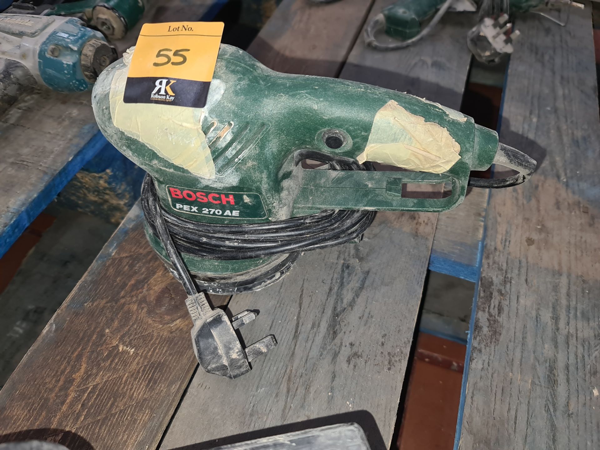 Bosch PEX270AE orbital sander