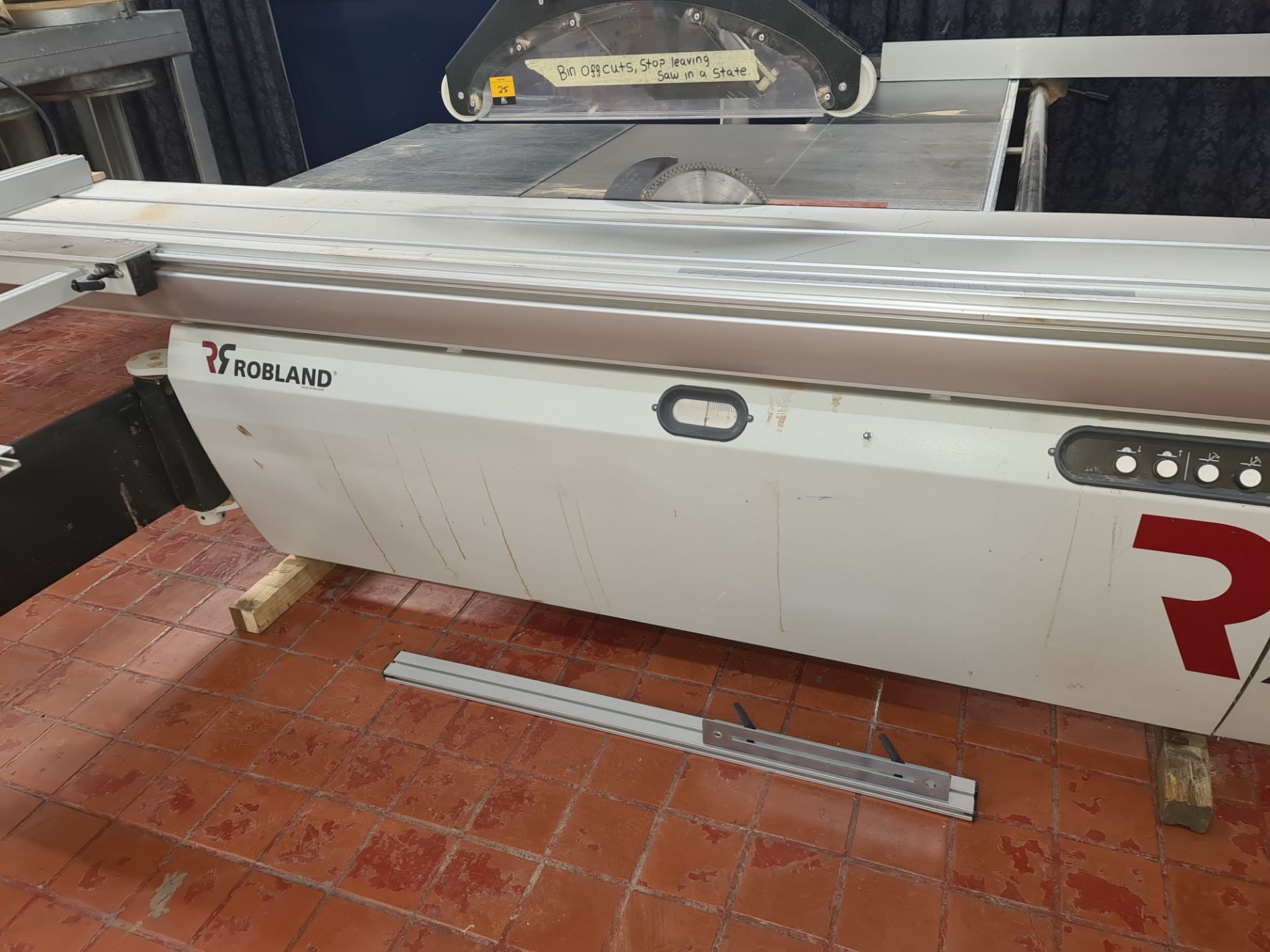 2018 Robland model NZ3200-3800 panel saw. NB. This was used with a dedicated dust extractor, which w - Image 7 of 33