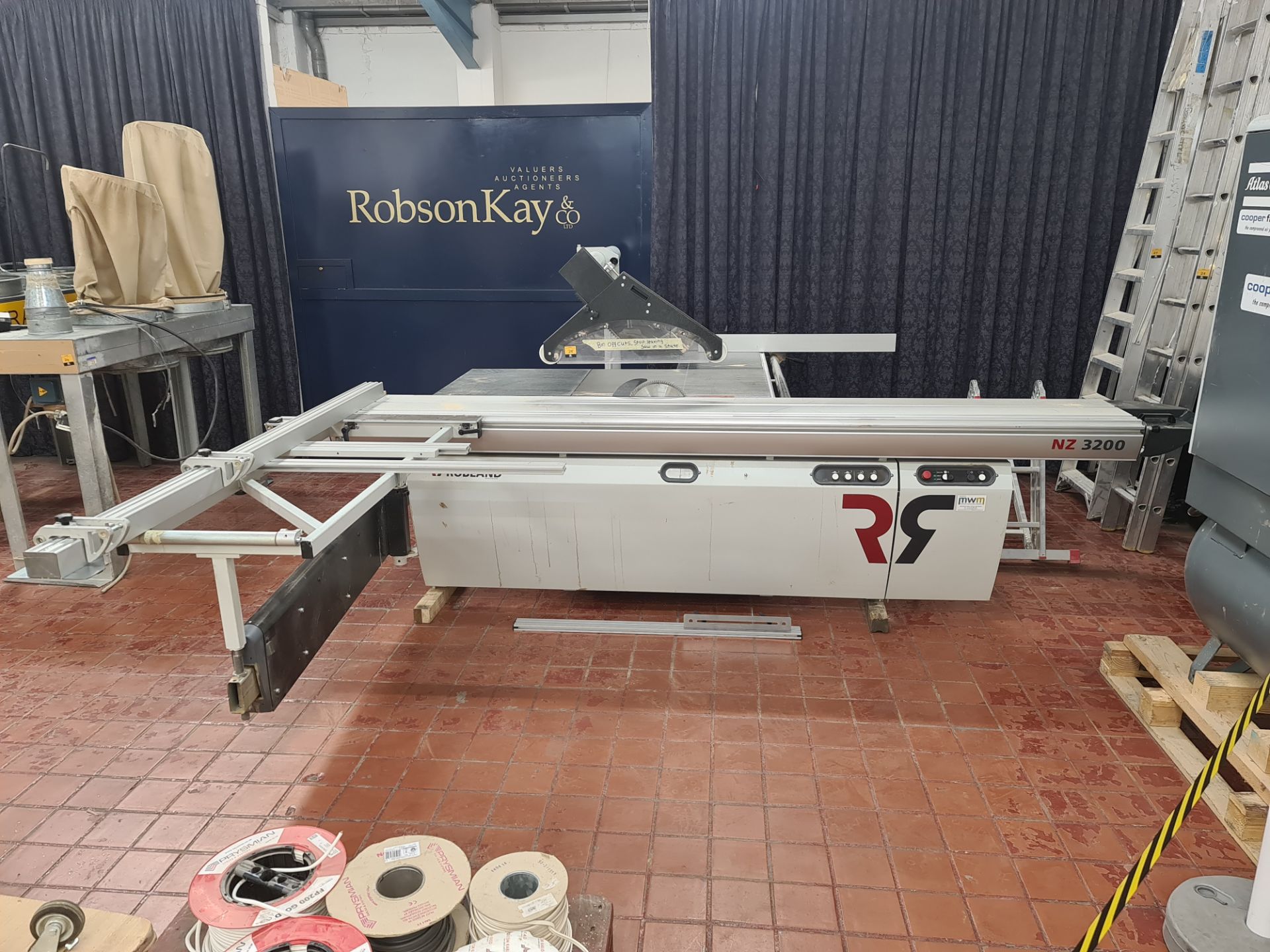 2018 Robland model NZ3200-3800 panel saw. NB. This was used with a dedicated dust extractor, which w