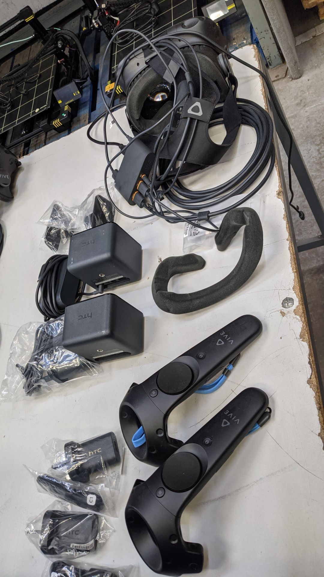 HTC Vive virtual reality kit comprising headset, controllers, base stations & more as pictured - Image 9 of 15