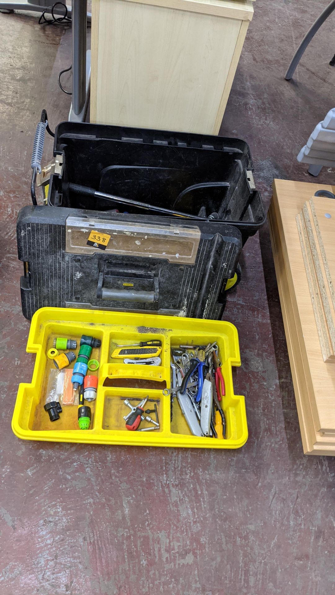 Stanley mobile toolchest with removable tray & large quantity of tools - Image 2 of 10