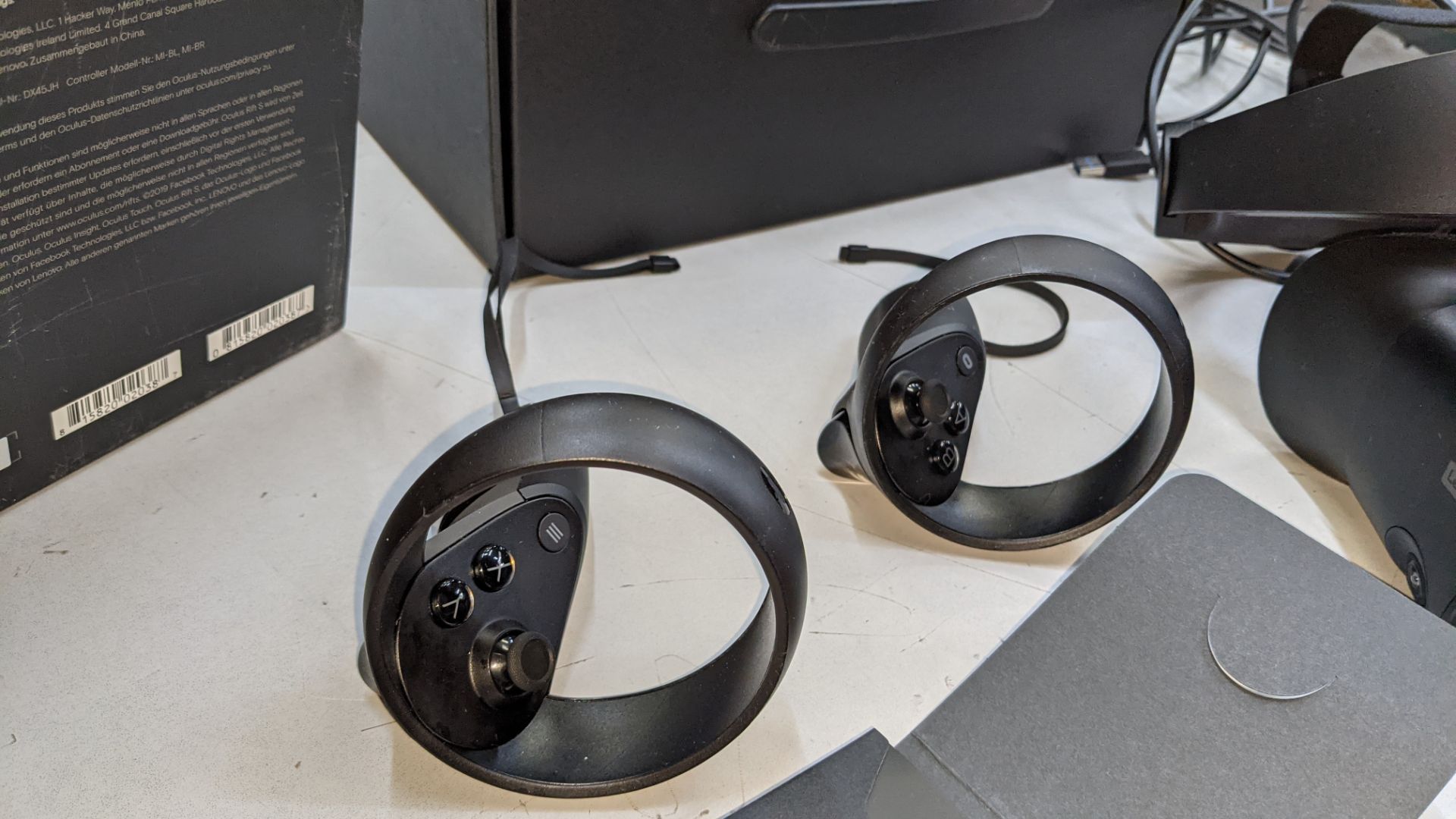 Oculus Rift S virtual reality system comprising headset, controllers, cables, adapters & more - Image 8 of 11