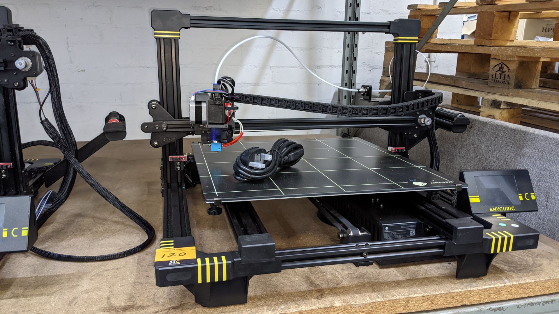 Anycubic Chiron 3D printer NB Lots 104 - 125 each consist of a similar 3D printer. We bel - Image 2 of 13