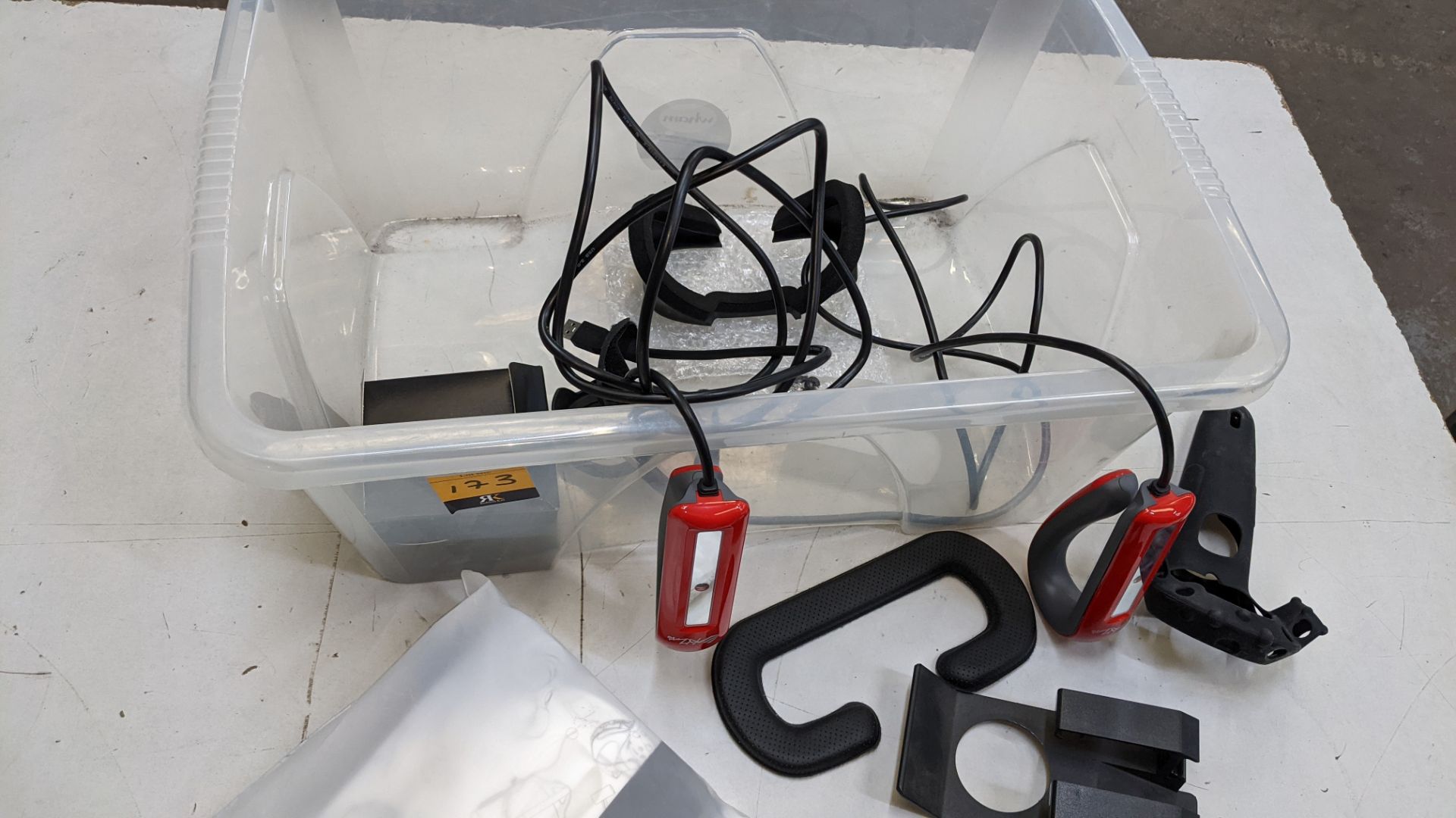 Contents of a crate of assorted virtual reality items including Samsung headset, assorted handles/co - Image 4 of 9