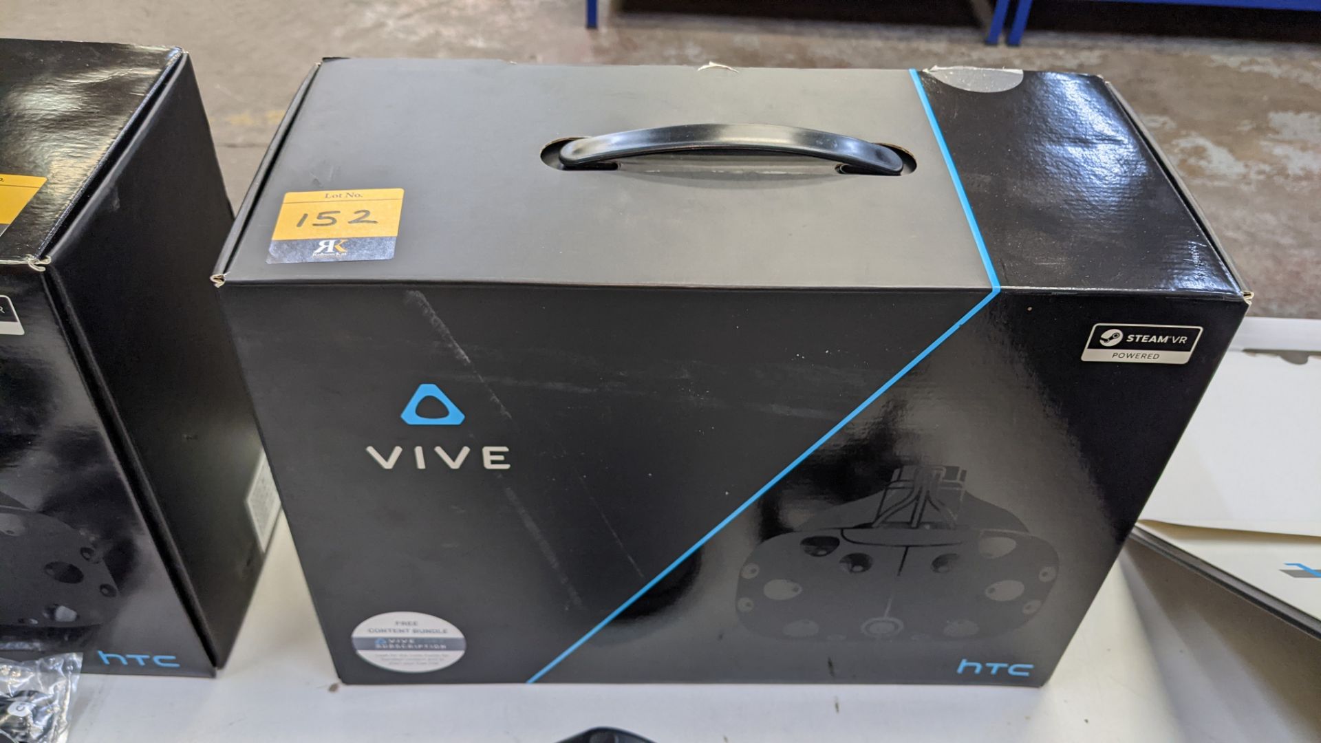 HTC Vive virtual reality kit comprising headset, controllers, base stations & more as pictured - Image 11 of 15