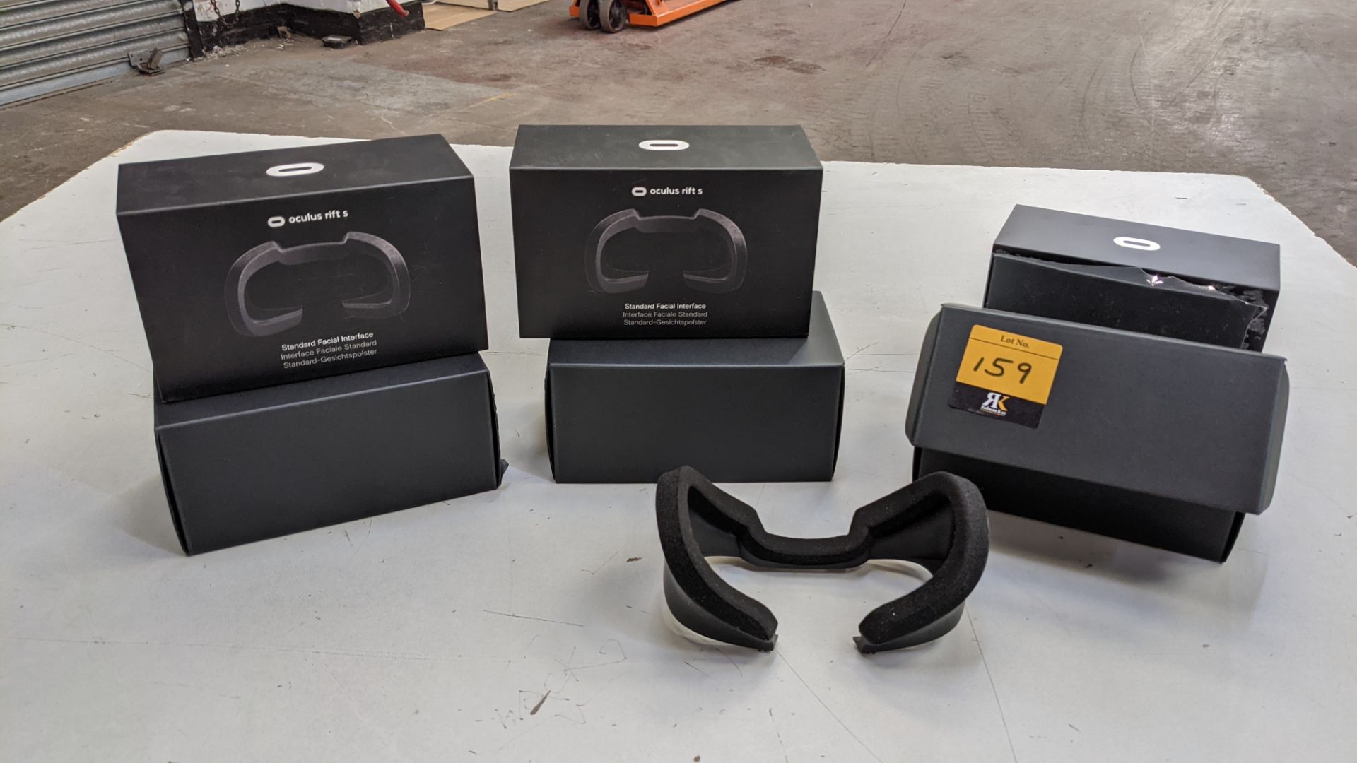 3 off Oculus Rift S standard facial interface replacements - Image 2 of 7