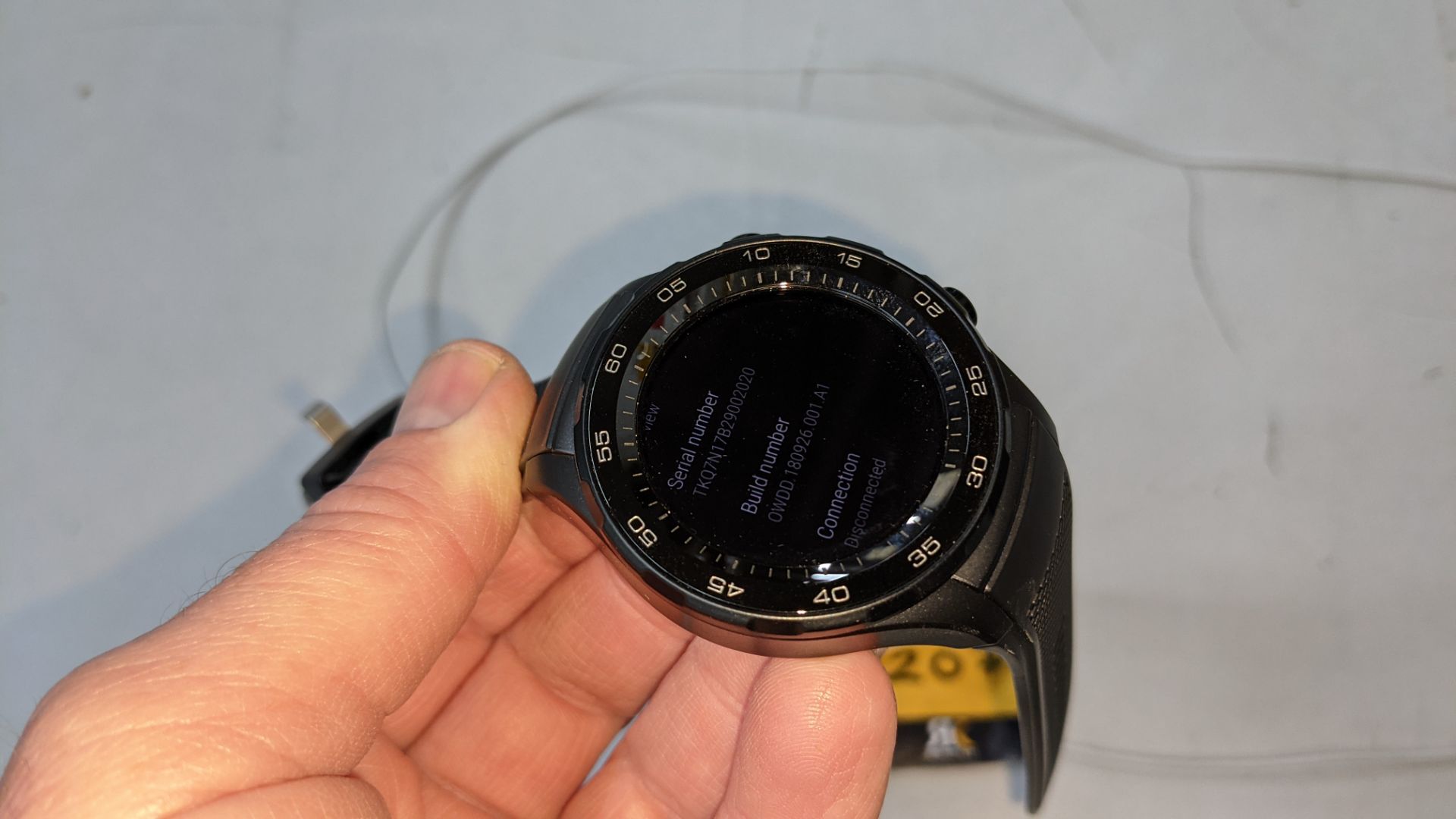 Huawei Smartwatch with USB charger - Image 7 of 10