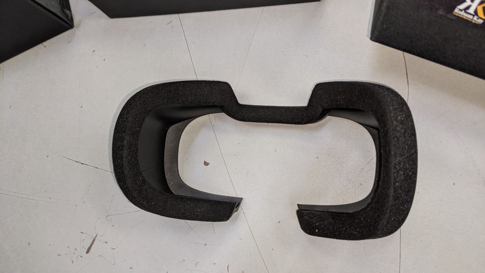 3 off Oculus Rift S standard facial interface replacements - Image 4 of 7
