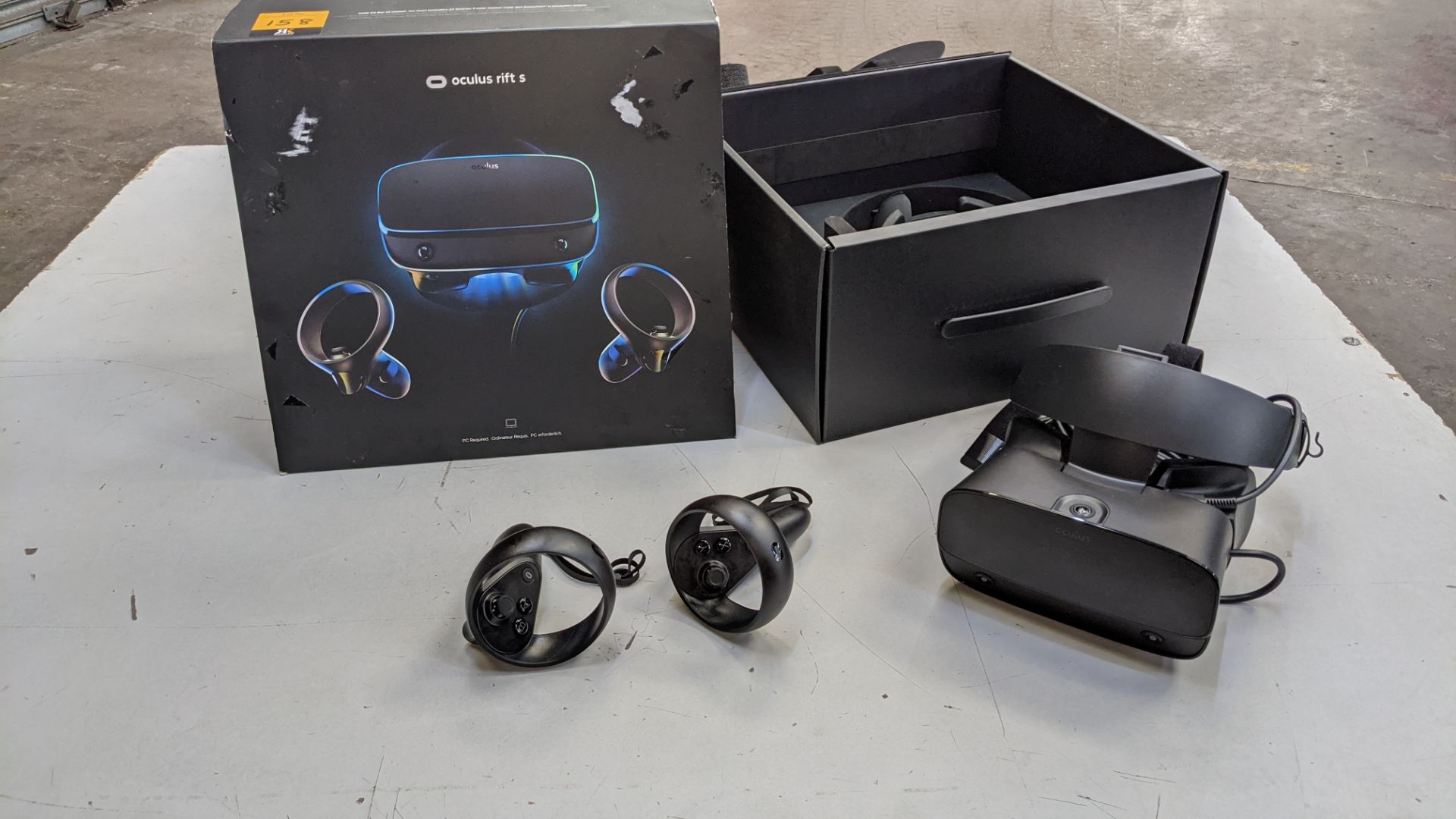 Oculus Rift S virtual reality system comprising headset, controllers, cables, adapters & more - Image 3 of 14