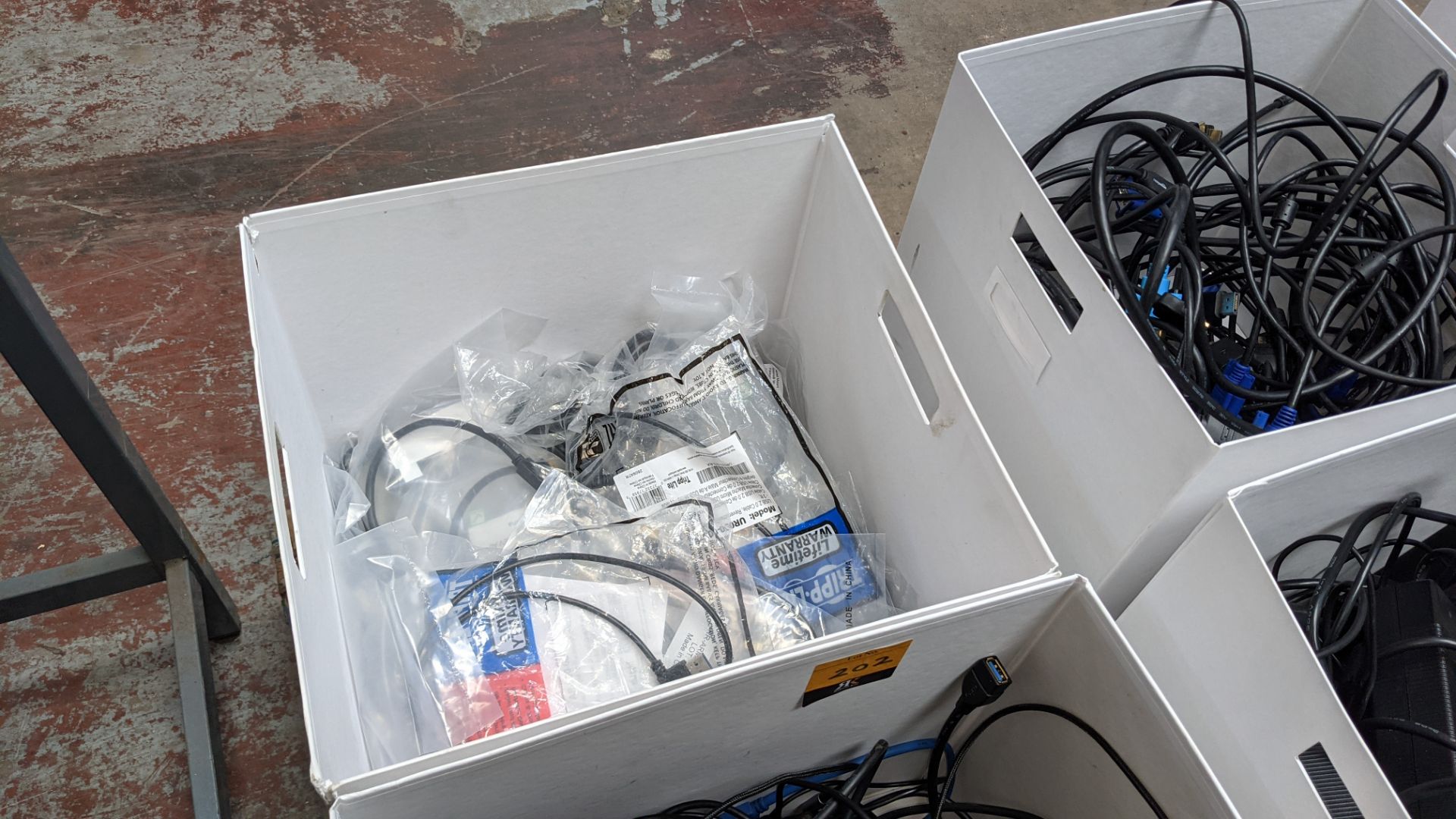 6 boxes of computer & other cables & powerpacks - Image 7 of 10