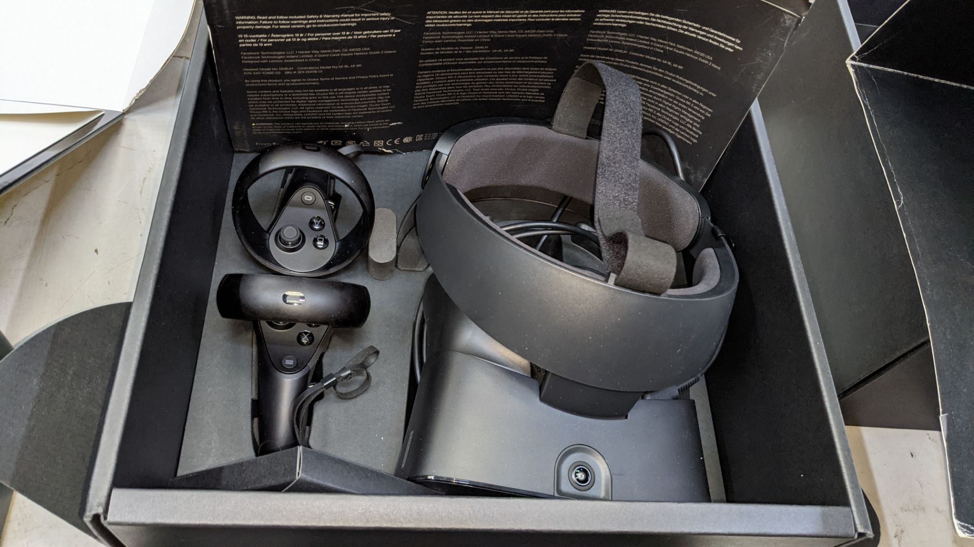 Oculus Rift S virtual reality system comprising headset, controllers, cables, adapters & more - Image 10 of 11