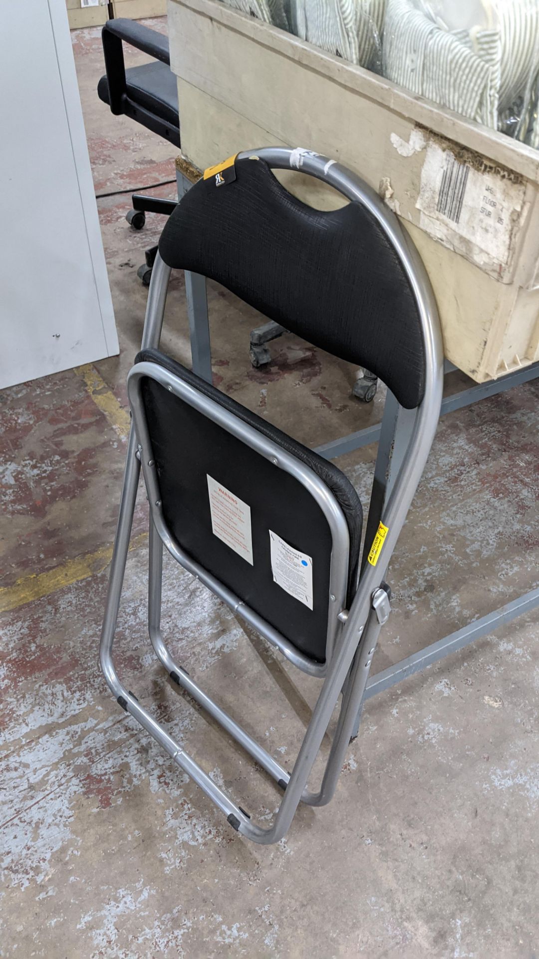 Lightweight upholstered folding chair - Image 4 of 4