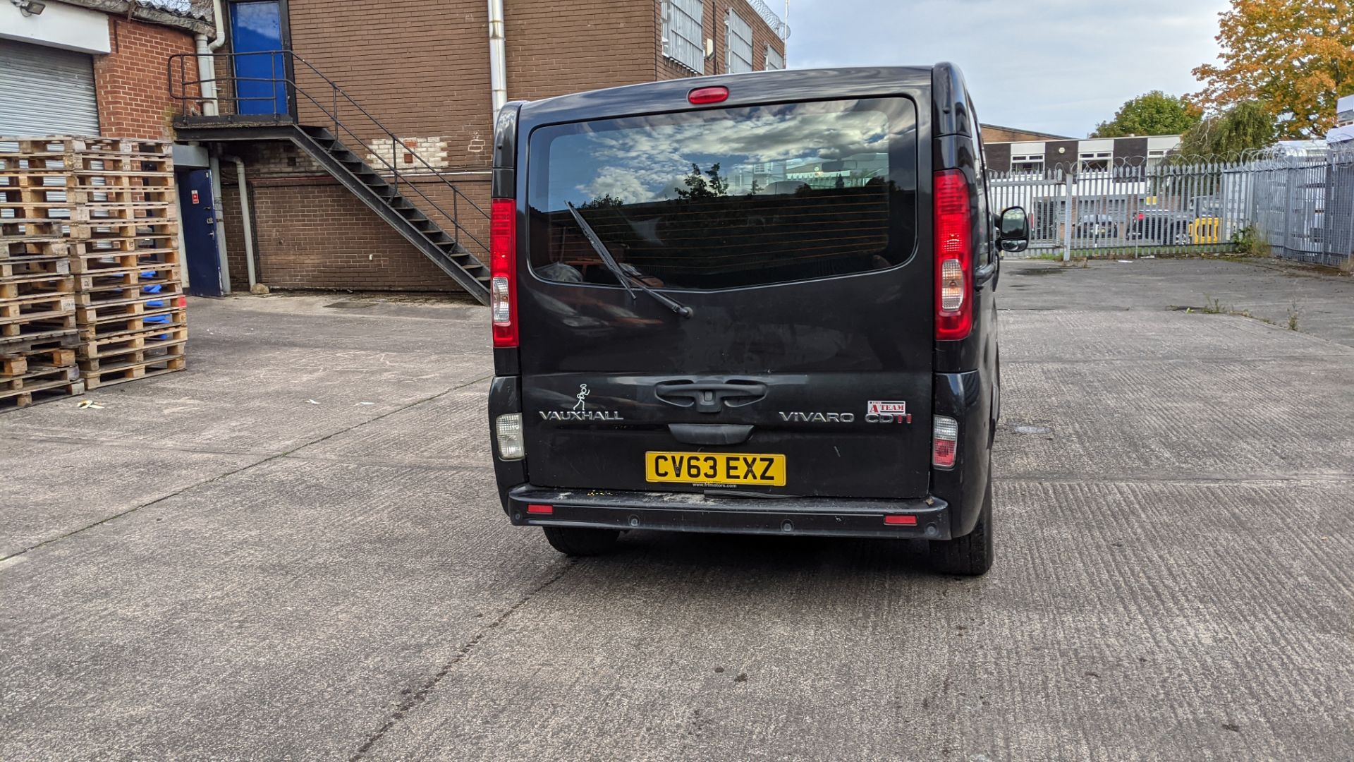 2013 Vauxhall Vivaro 2900 Sportive CDTI SWB panel van with second row of seats - Image 17 of 45