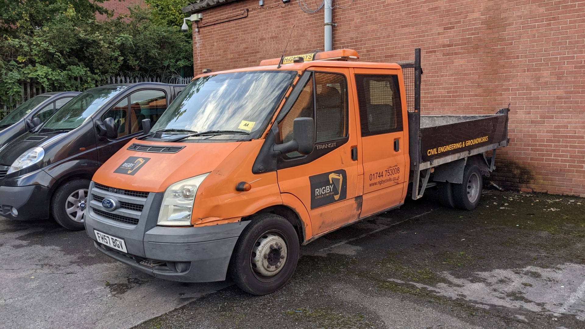 2007 Ford Transit 115 T350L Double Cab RWD dropside tipper (7 seater) - Image 4 of 26