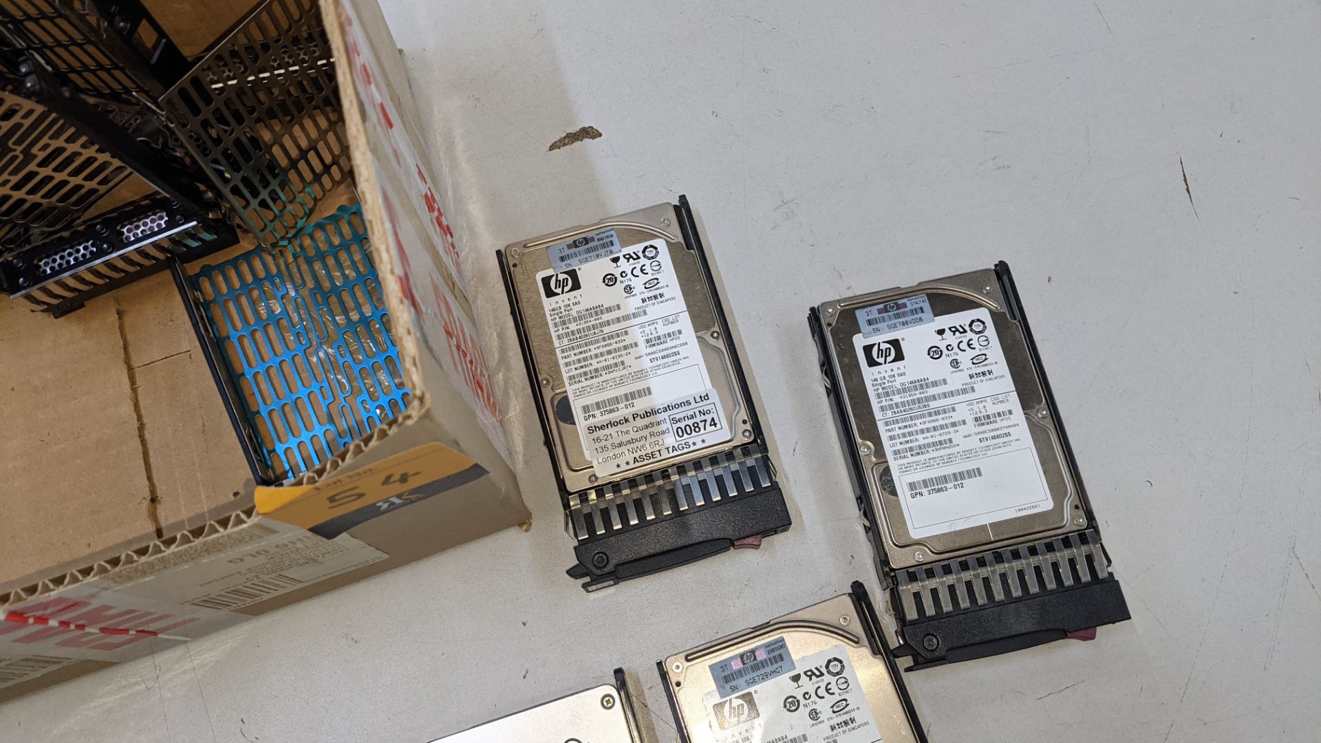 12 off assorted server hard drives comprising 1 off 300GB SSD drive, 1 off 500GB hard drive, 1 off 3 - Image 8 of 9