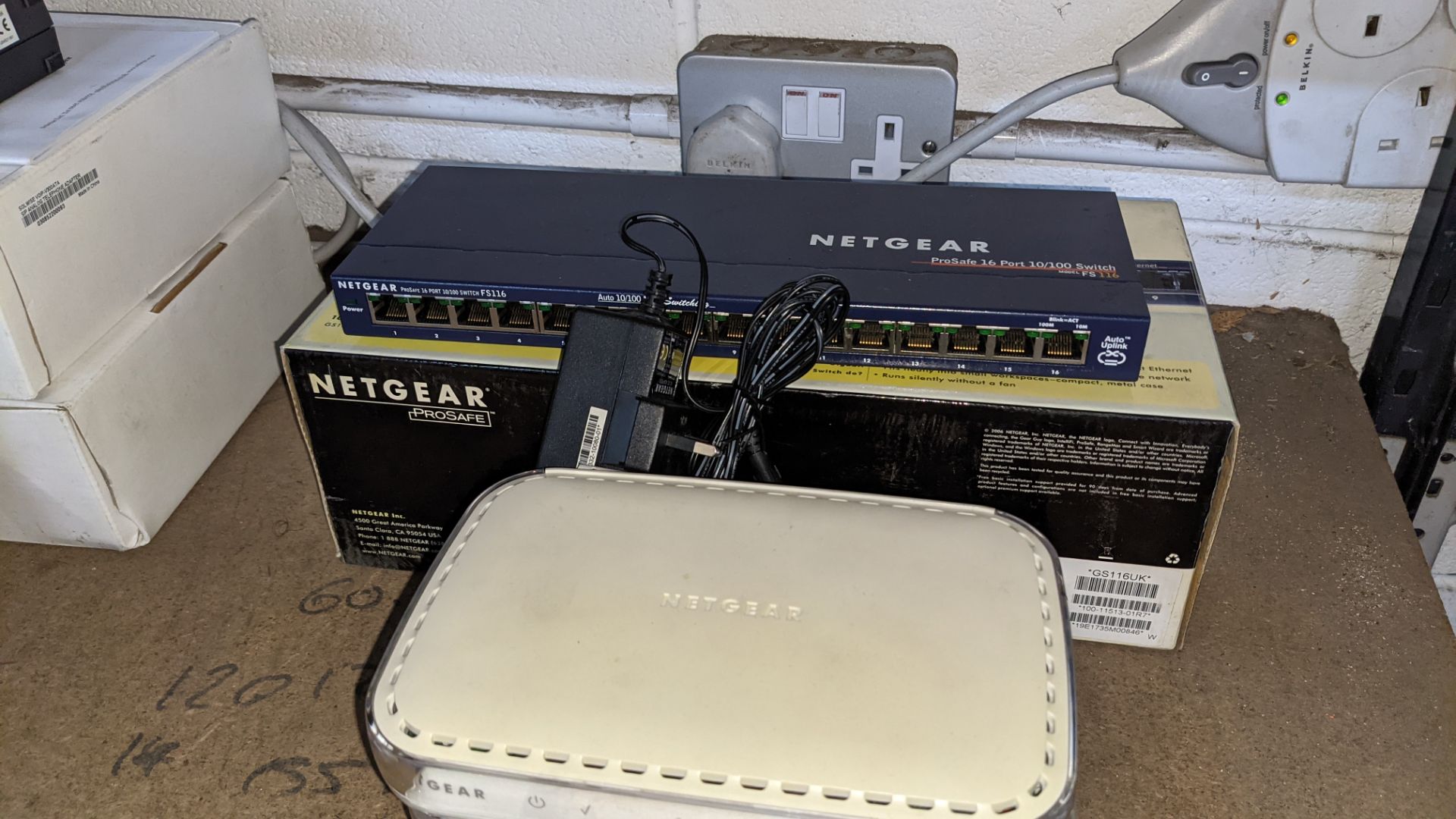 8 off Netgear assorted switches & similar - Image 6 of 6