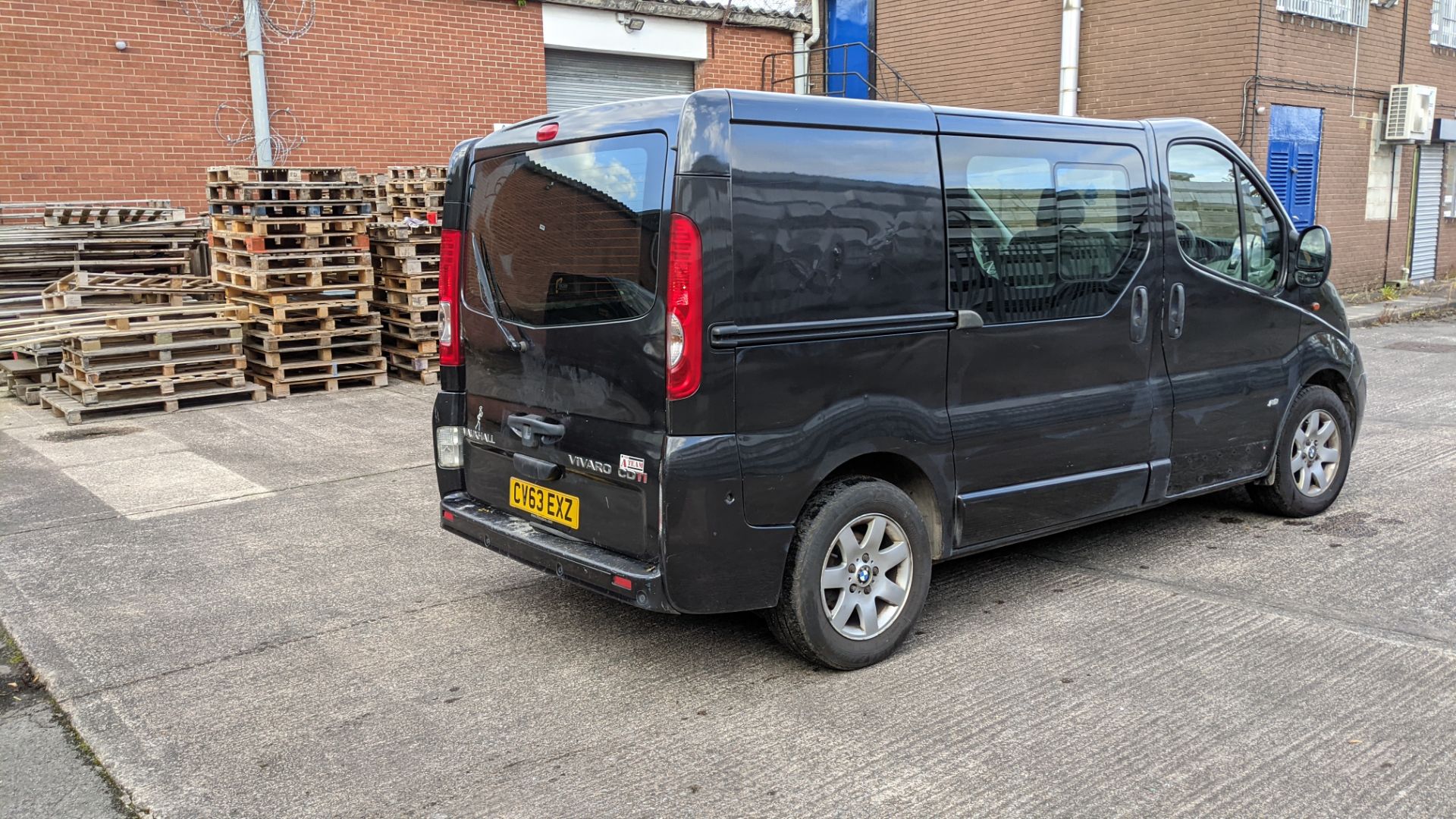 2013 Vauxhall Vivaro 2900 Sportive CDTI SWB panel van with second row of seats - Image 19 of 45