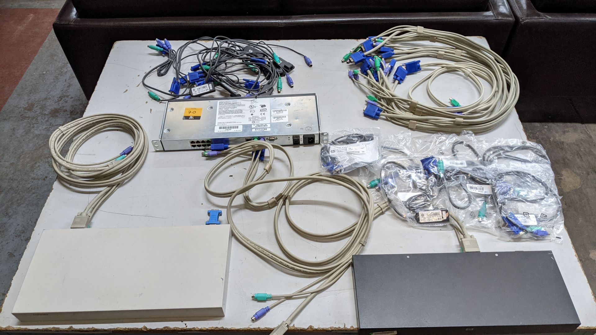 3 off assorted HP & Compaq 8 port & 16 port KVM switches & similar, including assorted cables