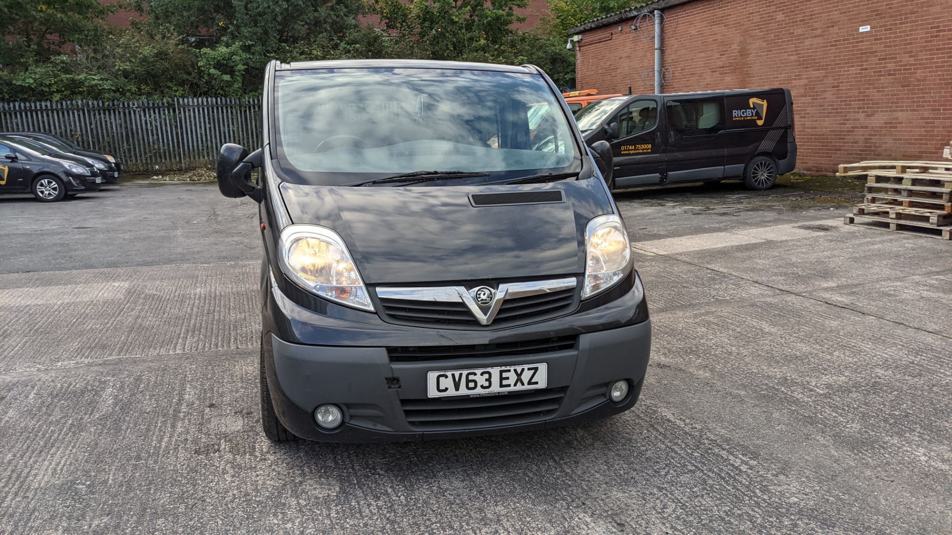 2013 Vauxhall Vivaro 2900 Sportive CDTI SWB panel van with second row of seats - Image 4 of 45