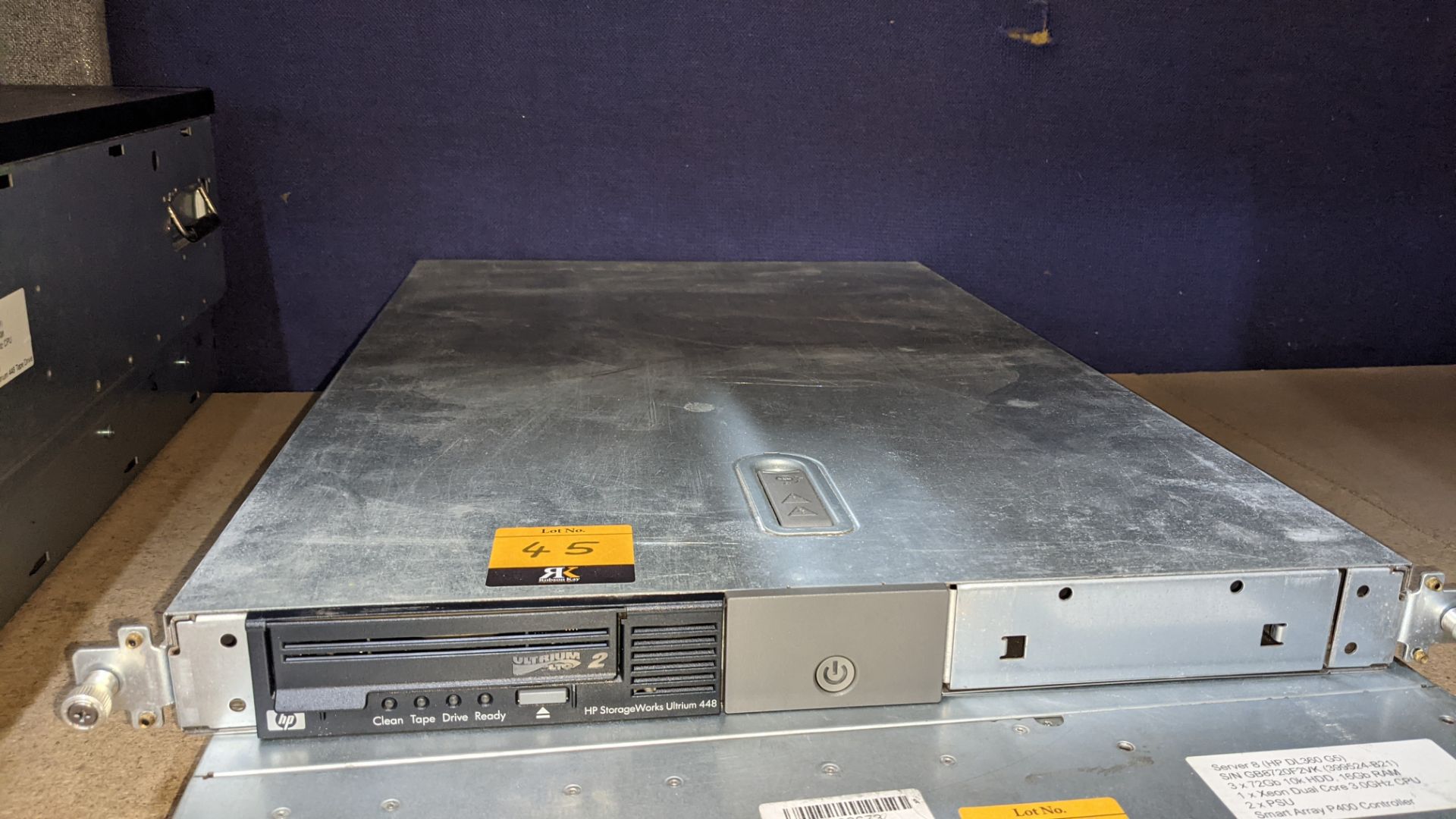 HP Storage Works single drive chassis with Ultrium 448 tape drive - Image 2 of 5
