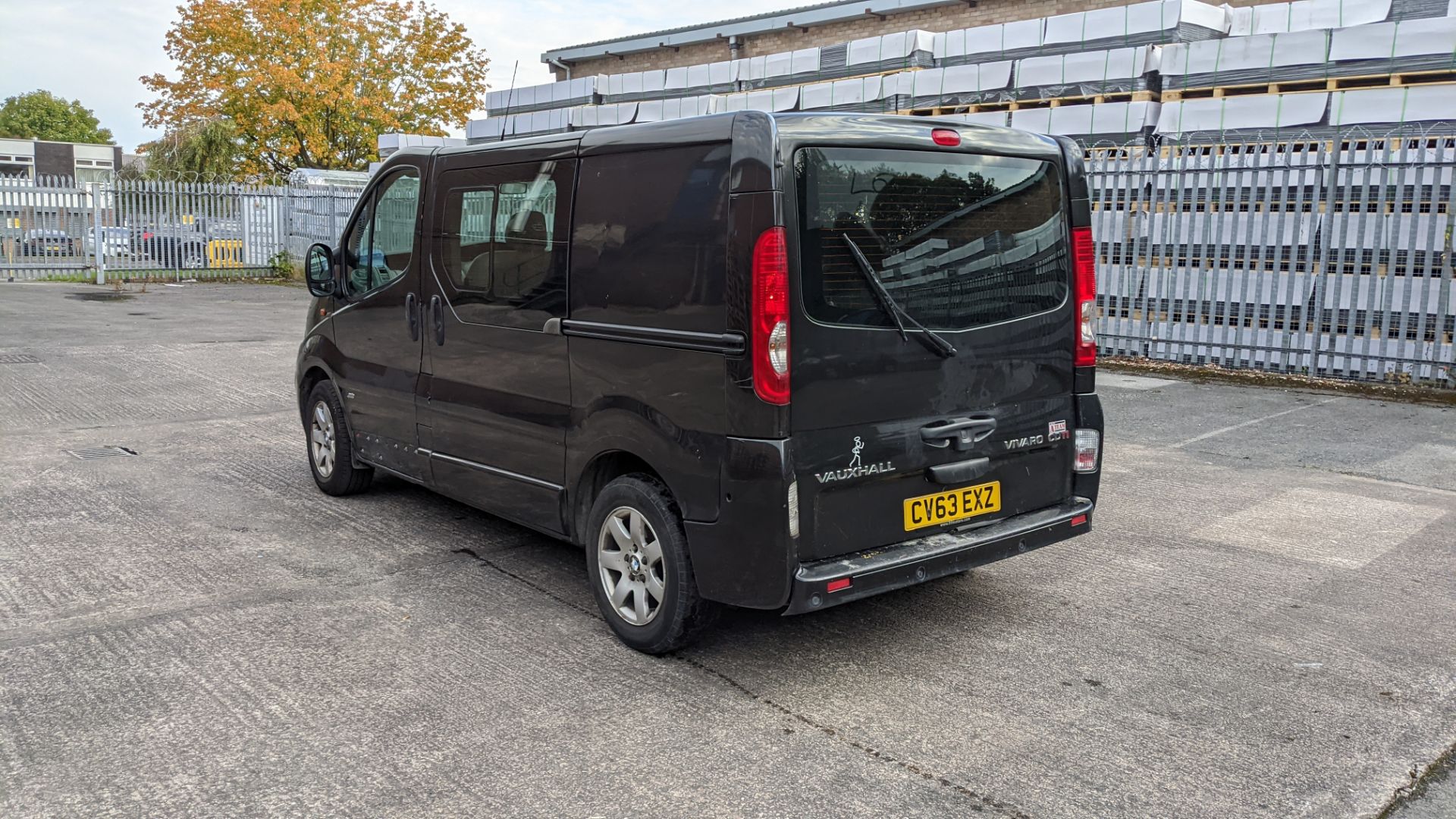 2013 Vauxhall Vivaro 2900 Sportive CDTI SWB panel van with second row of seats - Image 14 of 45