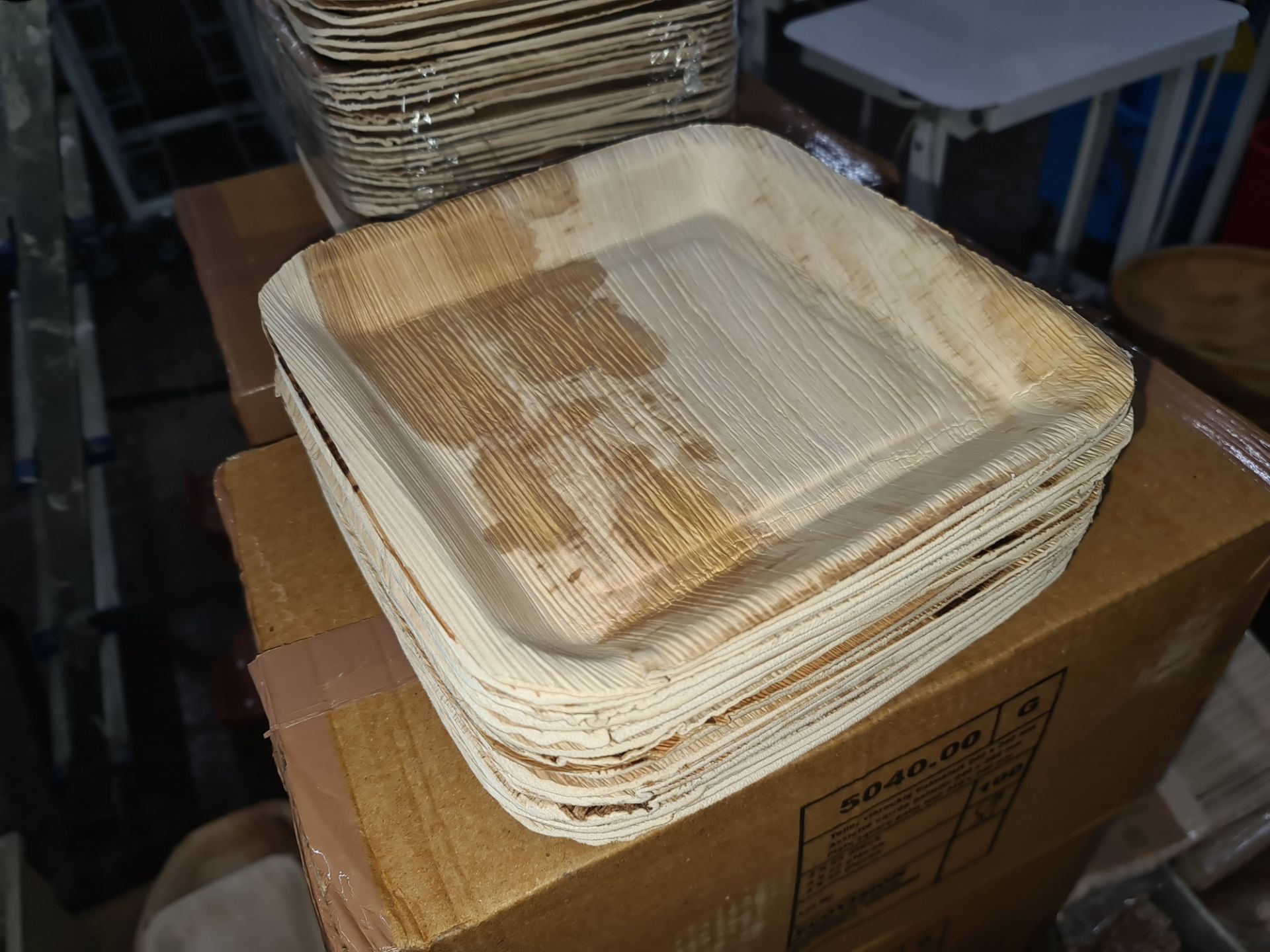 Large quantity of EcoVision Palm Leaf plates, comprising approx. 800 plates in total in 2 different - Image 3 of 8