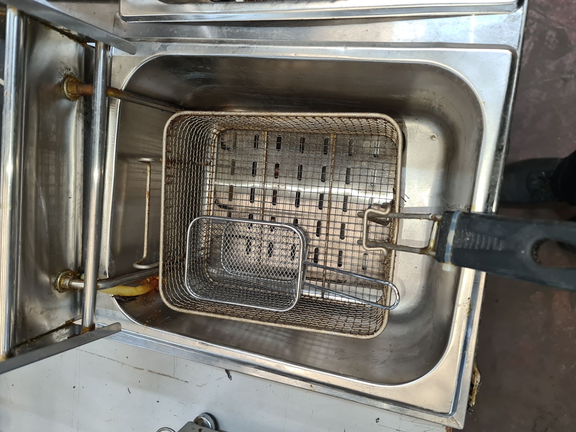 Stainless steel benchtop twin fryer, model EF-82 - Image 4 of 5