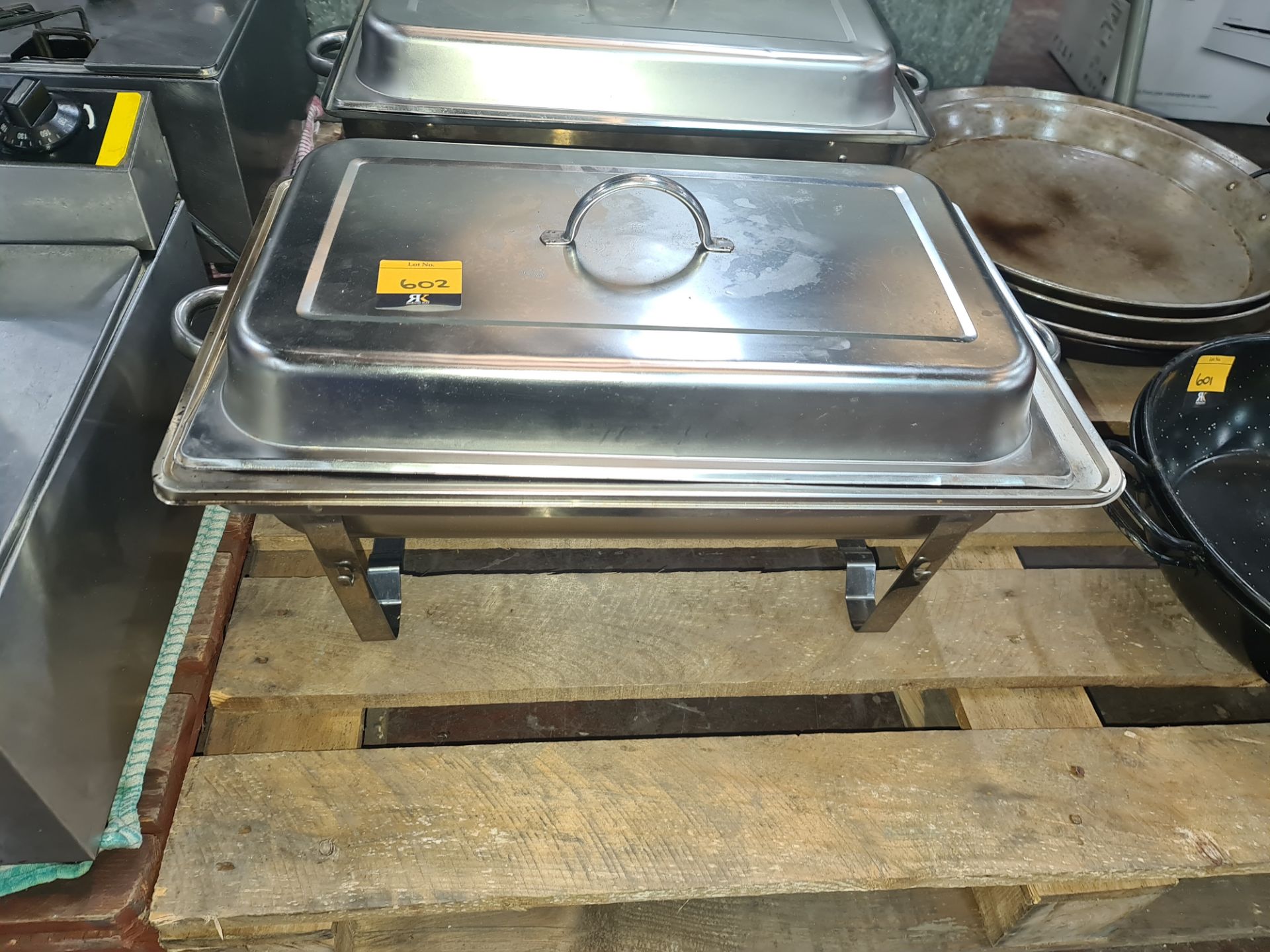 2 off chafer units - Image 2 of 5