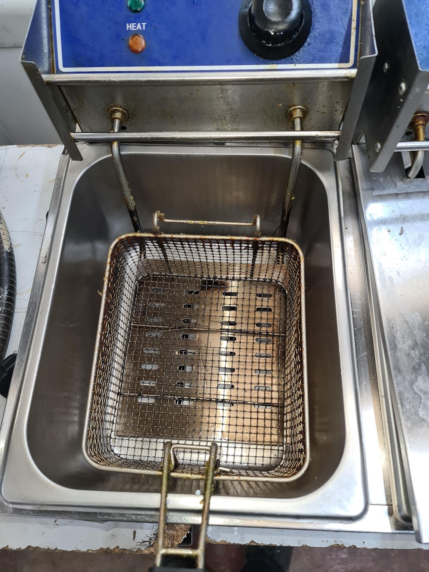 Benchtop stainless steel twin fryer, EF82 with box - Image 4 of 5