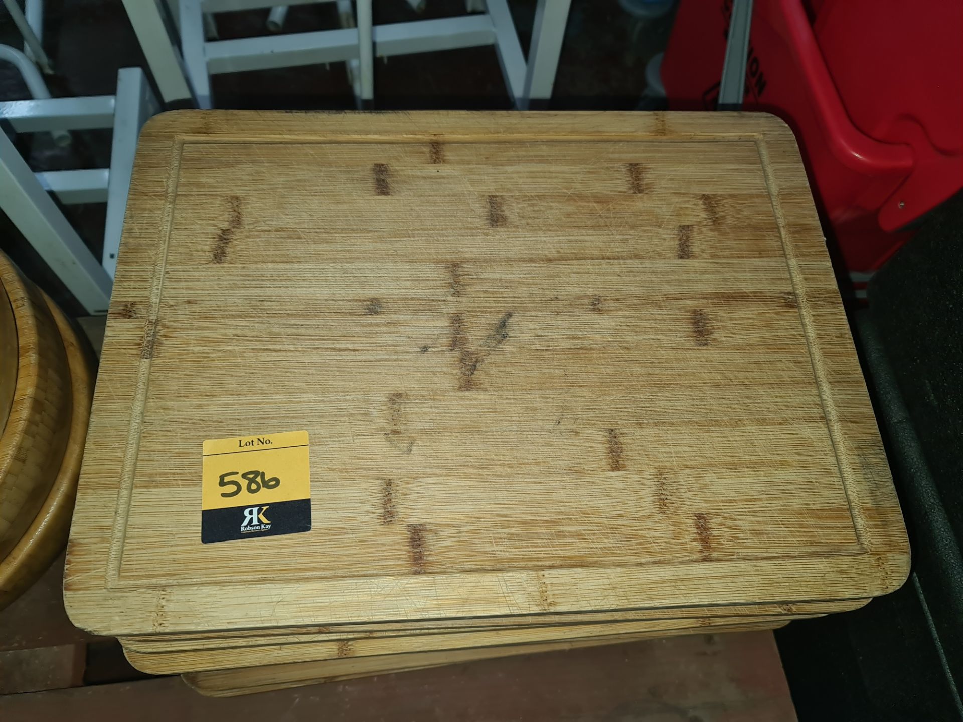 14 off chopping boards with juice ridges around the perimeter - Image 2 of 2