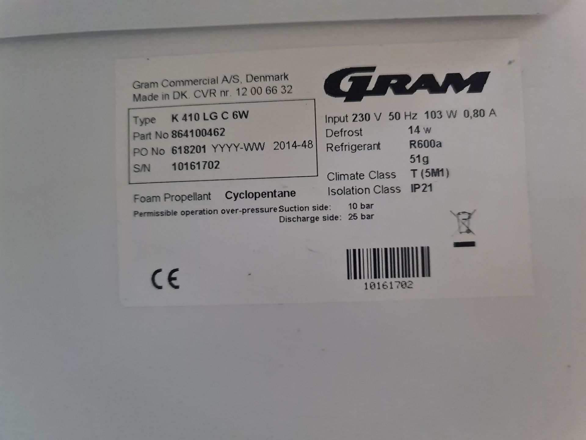 Gram K410 tall white mobile fridge - Image 4 of 4