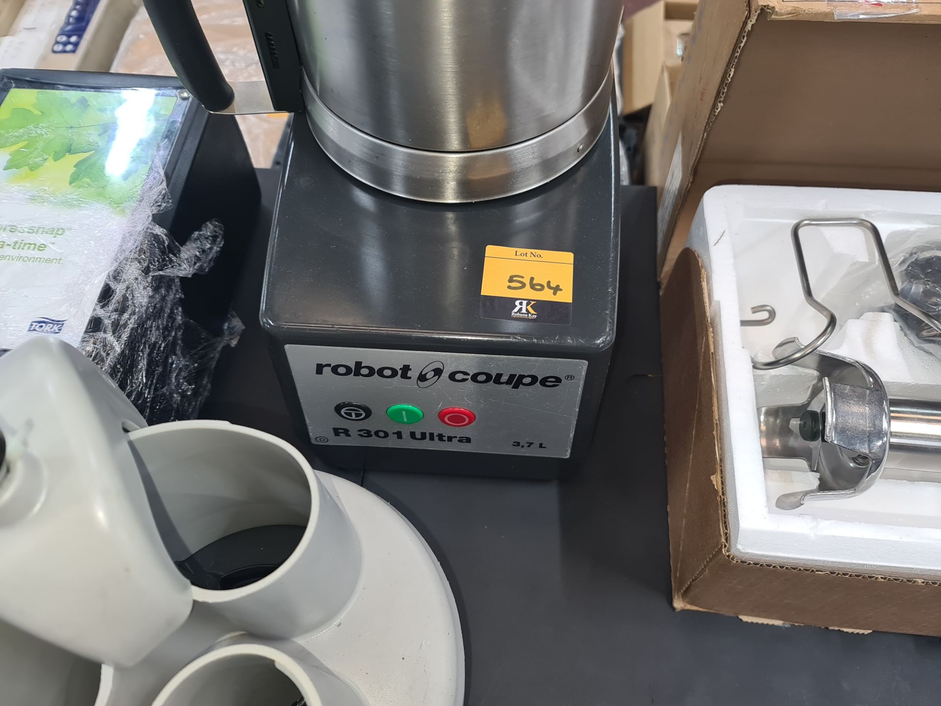 Robot Coupe food processor model R301 Ultra, 3.7 litres, including stainless steel bowl with blade & - Image 4 of 5