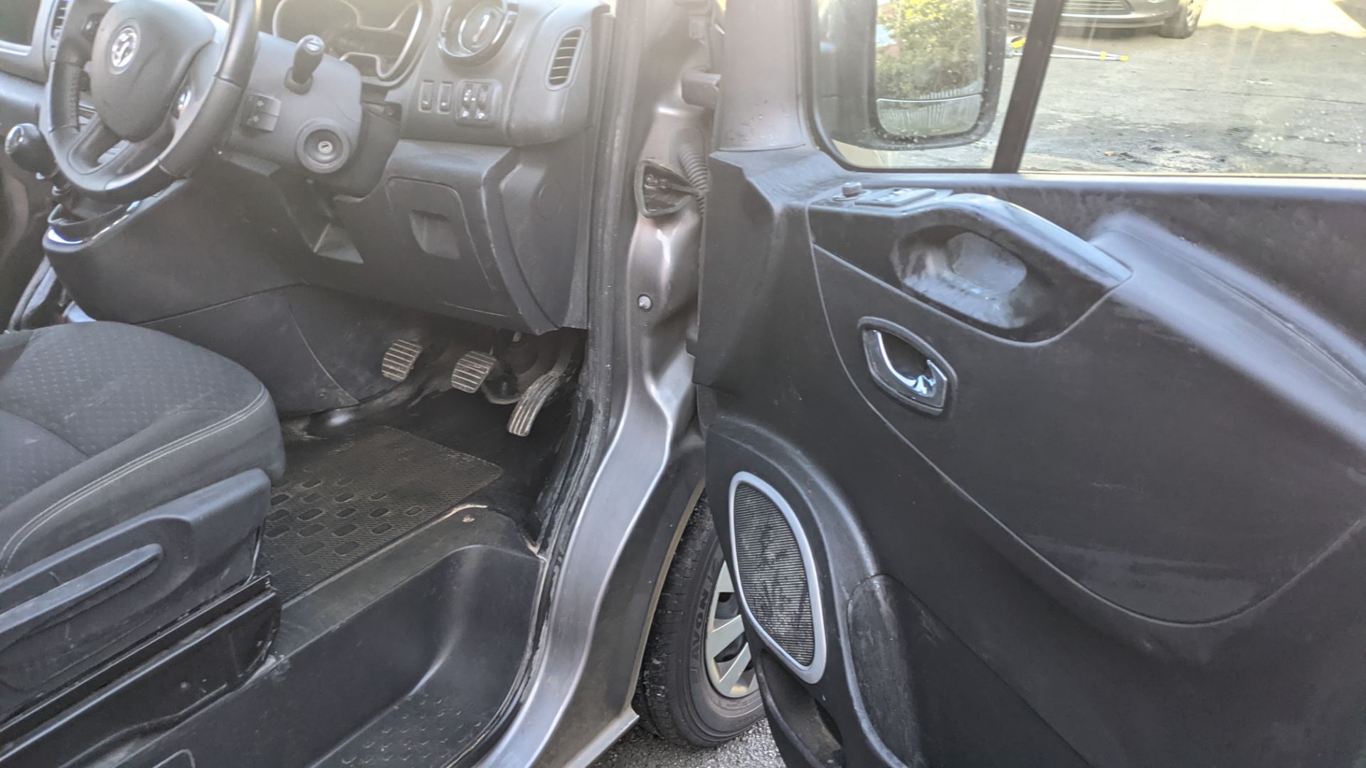 2019 Vauxhall Vivaro L2 2900 Sport CDTI BT SS panel van (Registration FD19 YTG) - Image 39 of 42