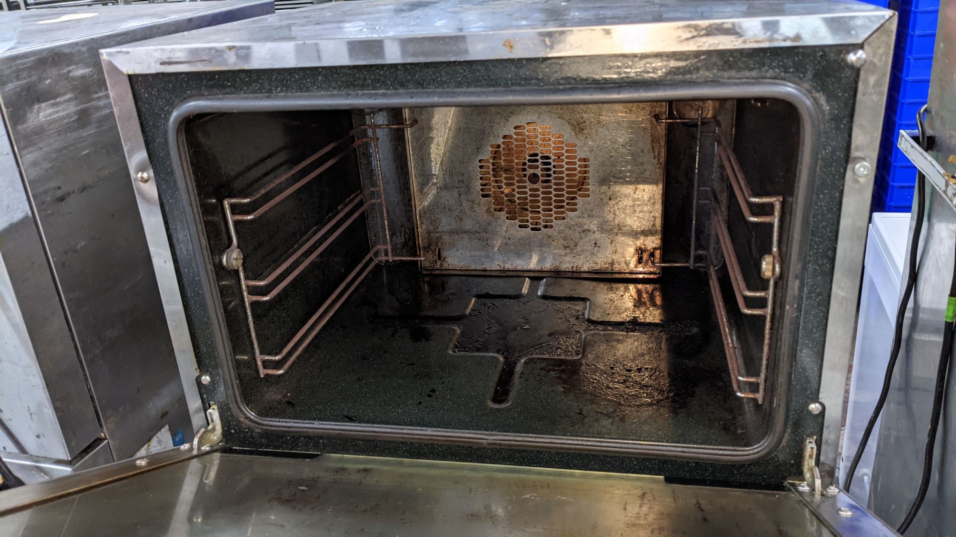 Blue Seal stainless steel turbofan oven on dedicated mobile stand - Image 4 of 5