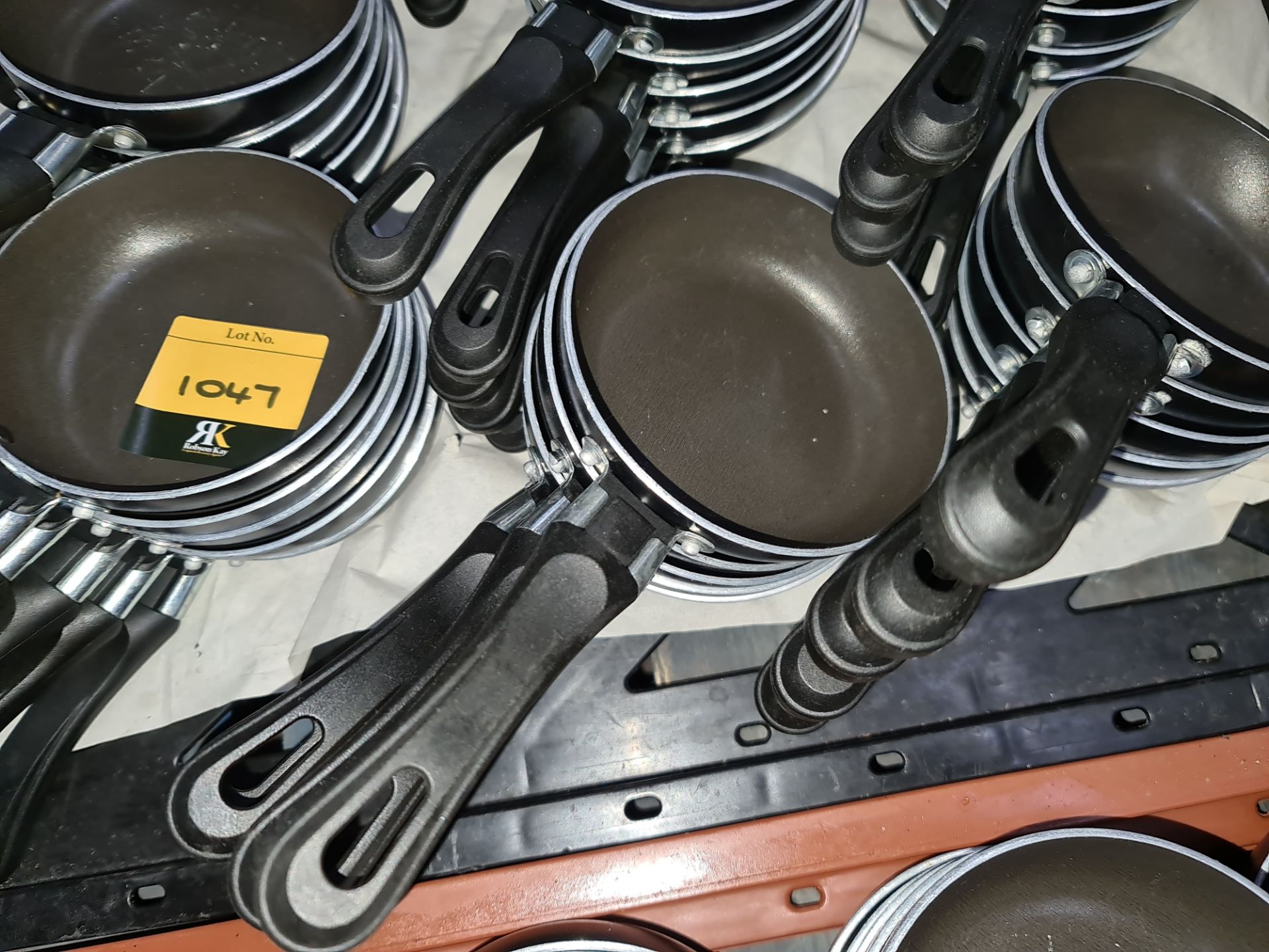 50 off miniature frying pans - Image 2 of 4