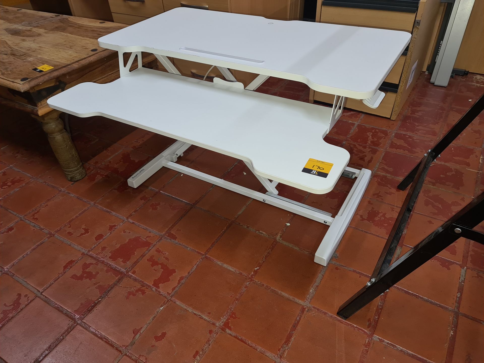 White computer table, dimensions as assembled approximately 800mm x 620mm - Image 3 of 4