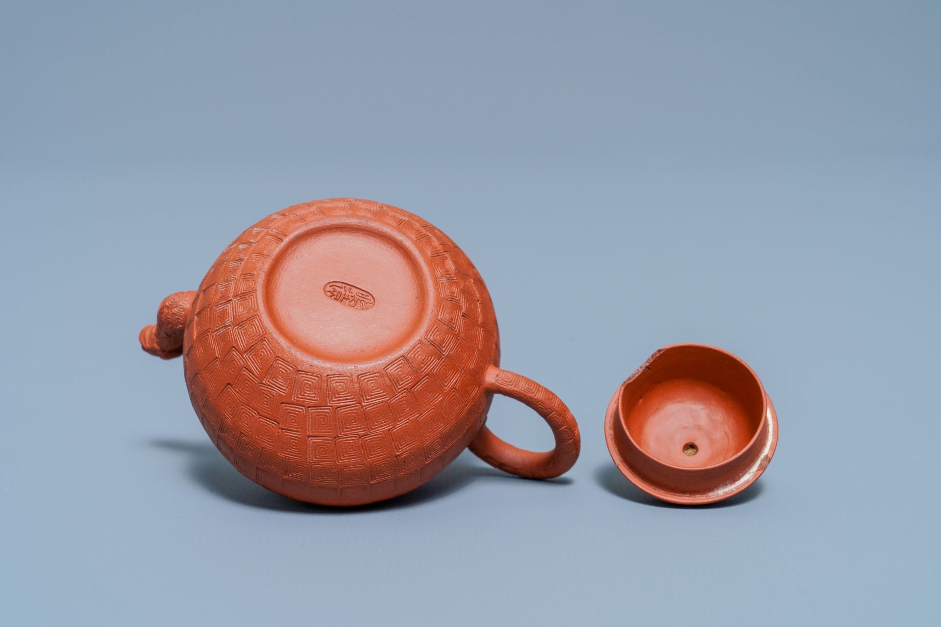 A Chinese Yixing stoneware dragon-spouted teapot and cover, Kangxi - Image 6 of 7