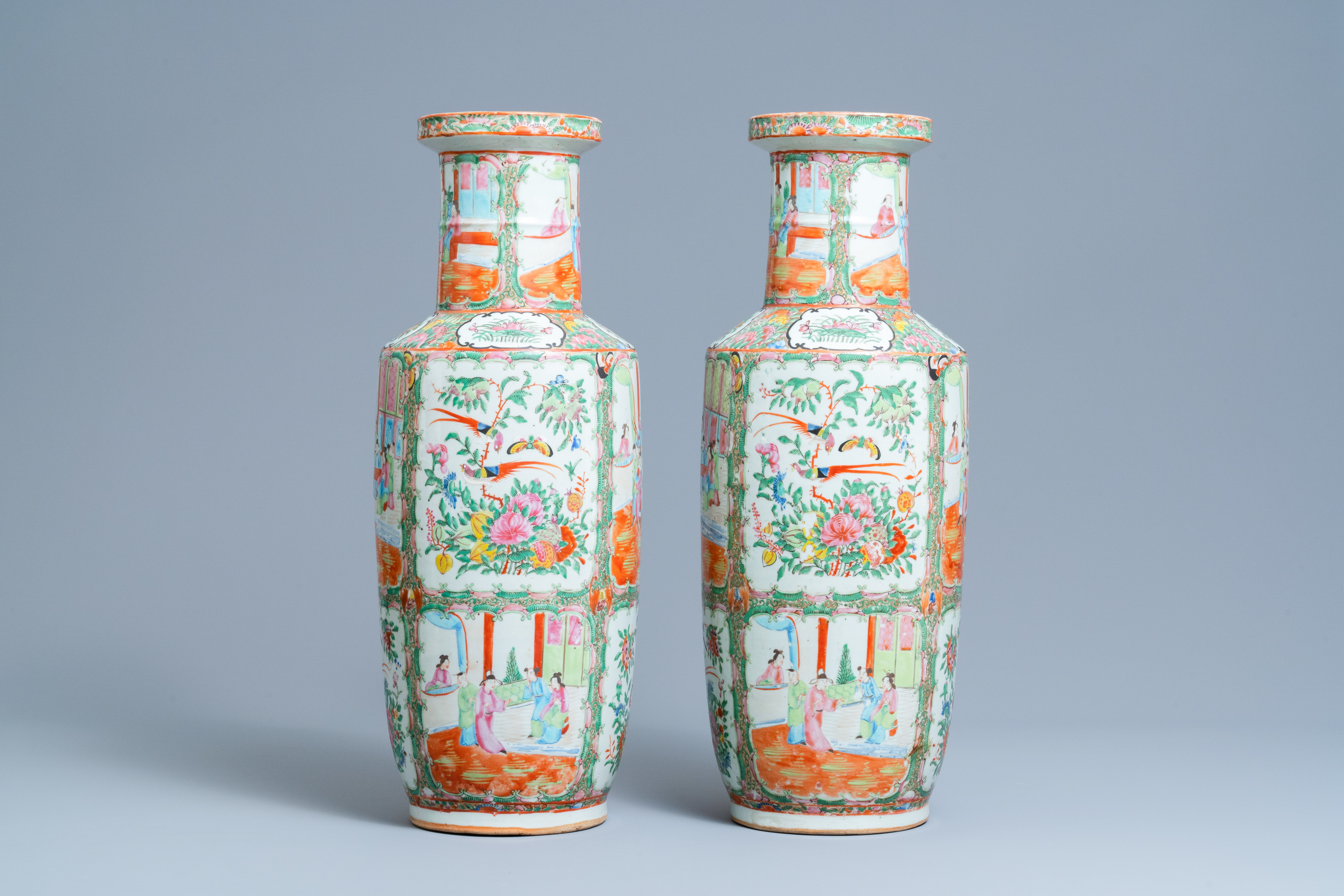 A pair of Chinese Canton famille rose rouleau vases, 19th C. - Image 4 of 6