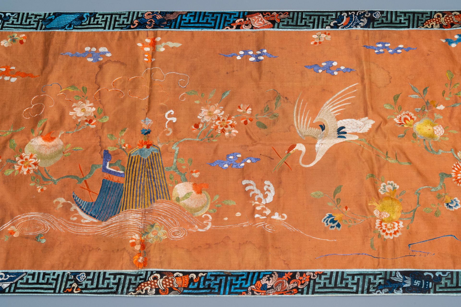 A large Chinese rectangular embroidered silk cloth, 19th C. - Image 3 of 3